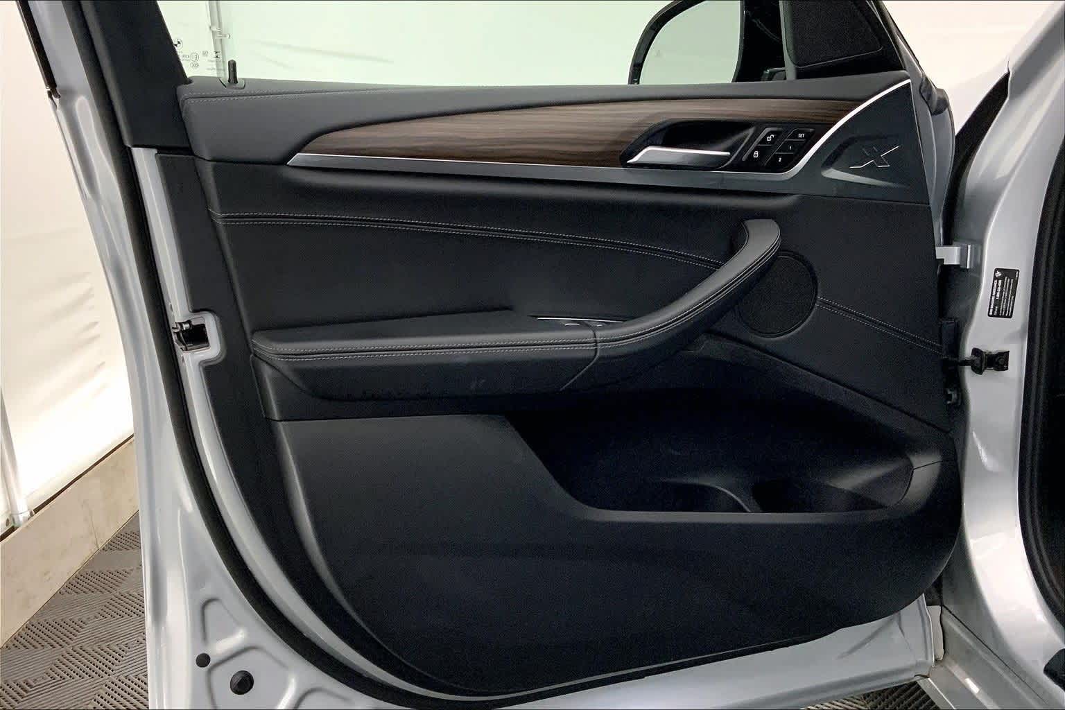 Thumbnail: 2021 BMW X3 - 27