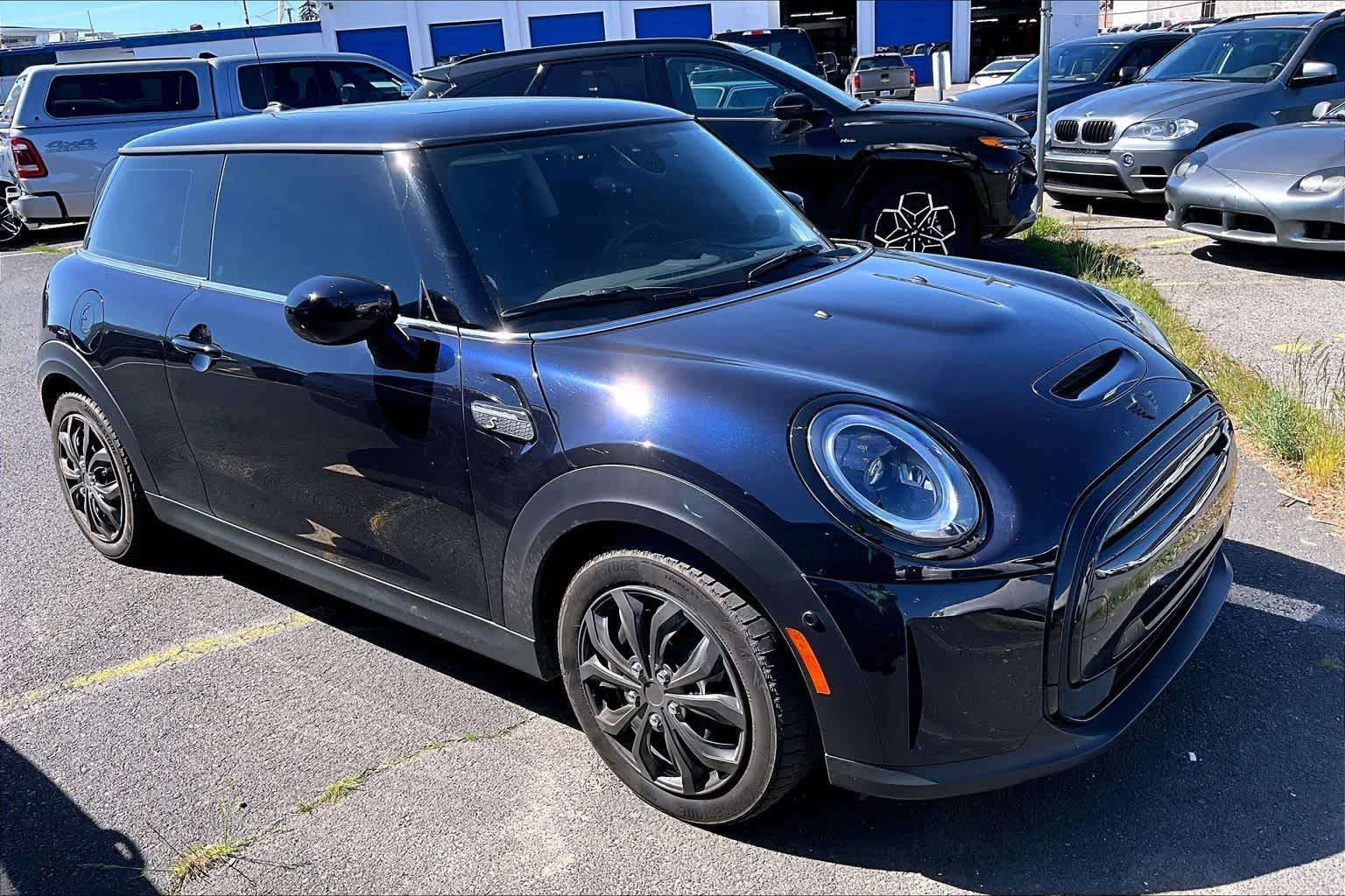 Thumbnail: 2024 MINI Cooper Hardtop - 9