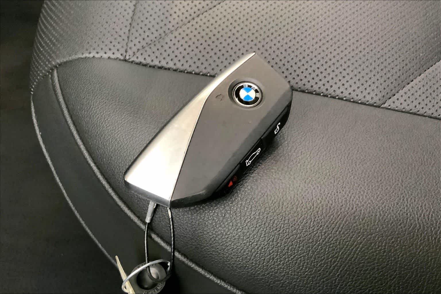 Thumbnail: 2024 BMW iX - 18