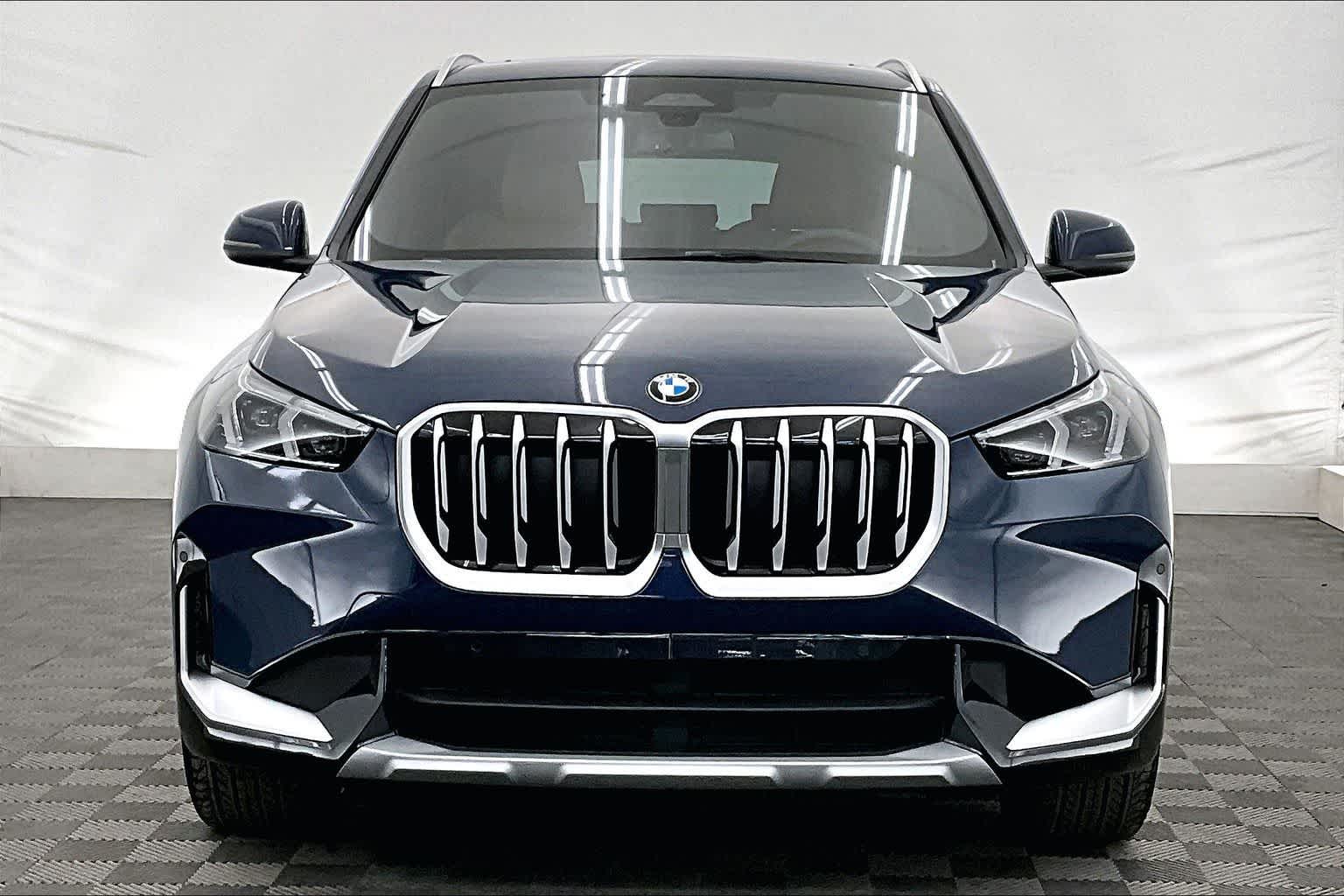 Thumbnail: 2026 BMW X1 - 6