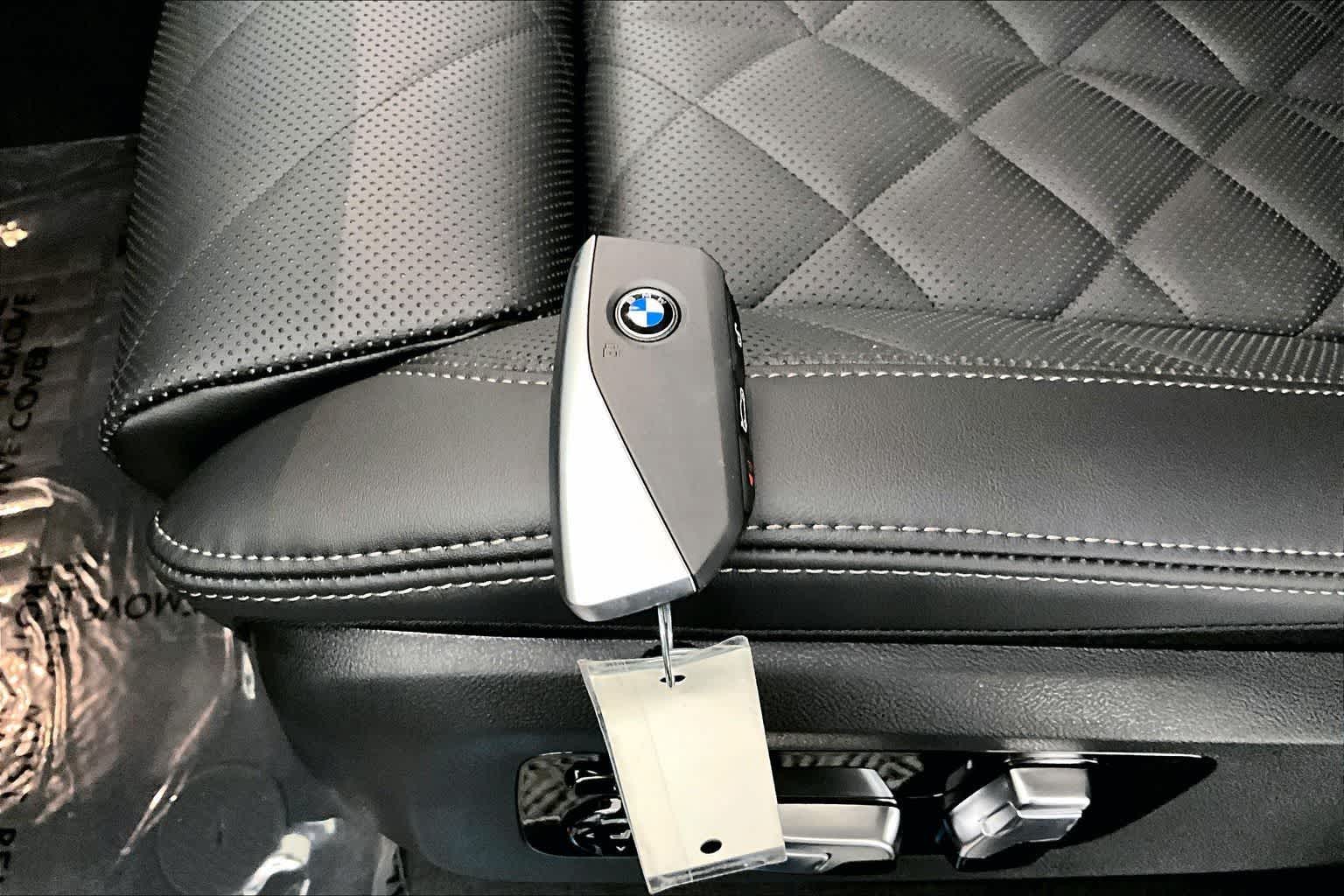 Thumbnail: 2026 BMW X5 - 20