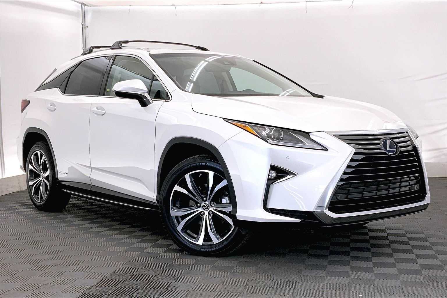 Thumbnail: 2018 Lexus RX - 21