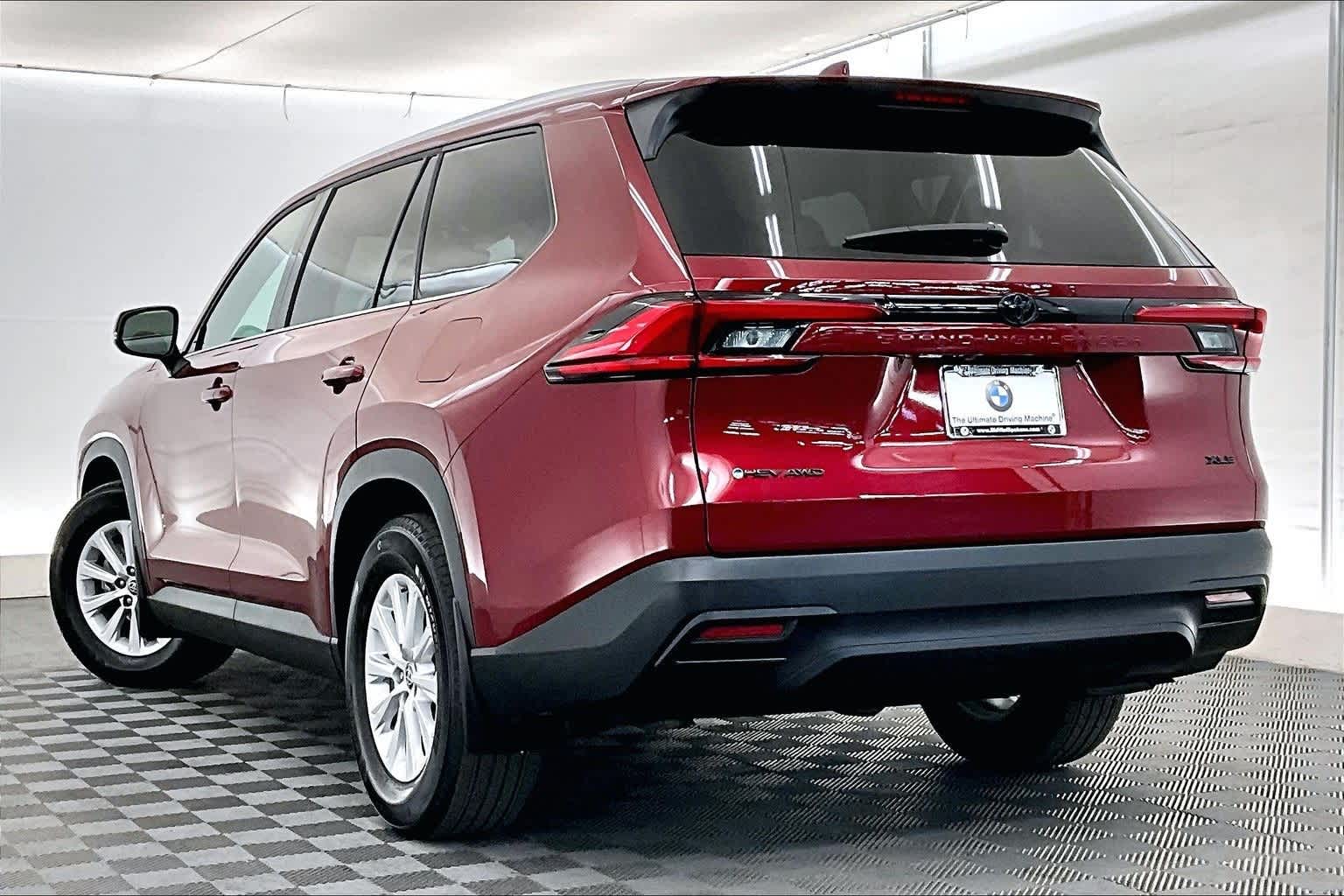 Thumbnail: 2024 Toyota Grand Highlander - 4