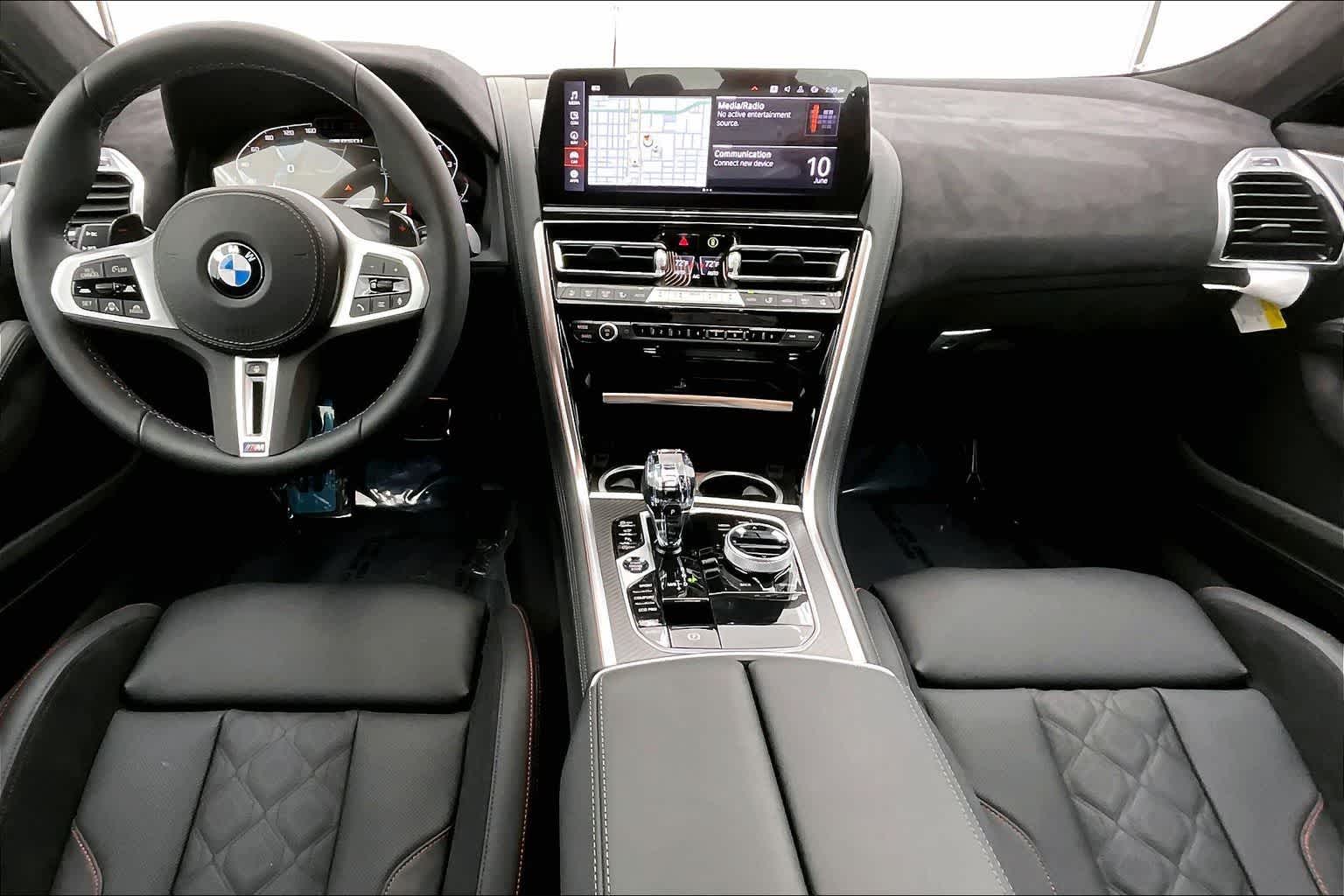 Thumbnail: 2026 BMW 8 Series - 10
