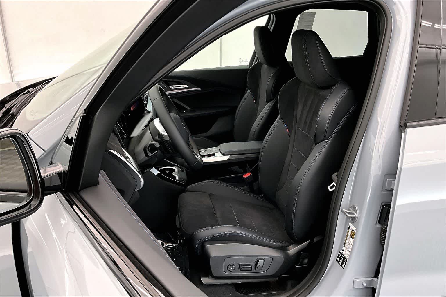 Thumbnail: 2026 BMW X1 - 11