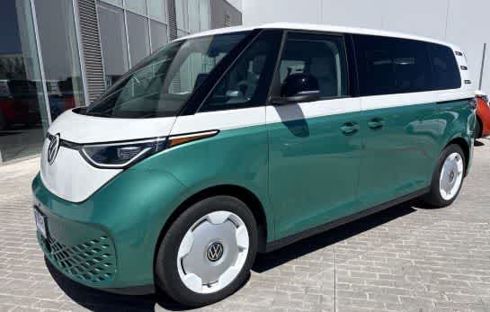 2025 Volkswagen ID.Buzz Pro S Plus -
                  Spokane, WA
