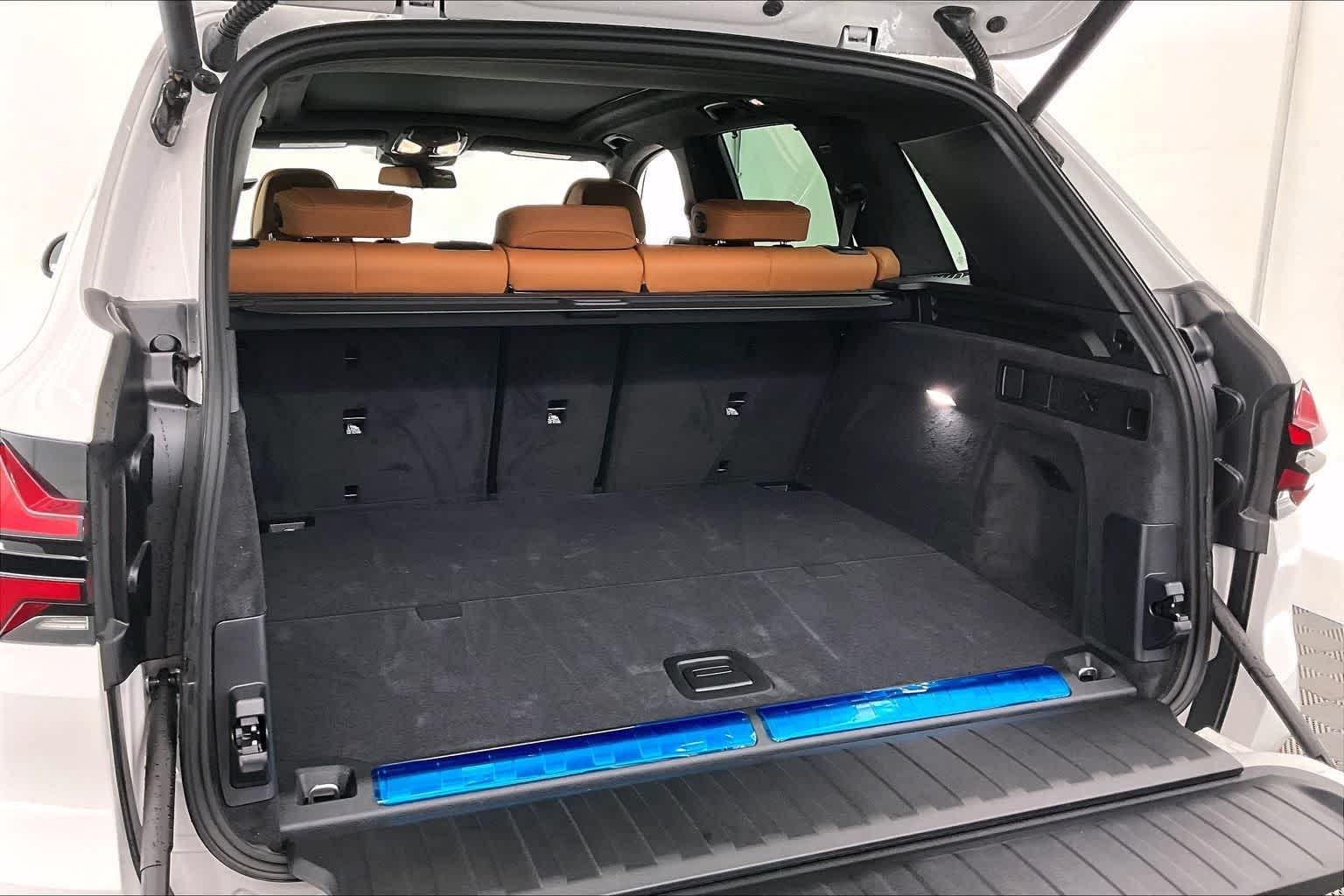 Thumbnail: 2026 BMW X5 - 19