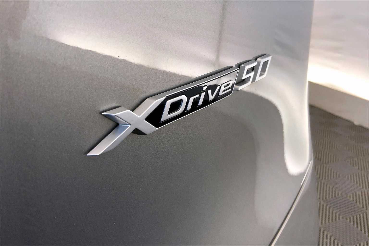 Thumbnail: 2023 BMW iX - 7