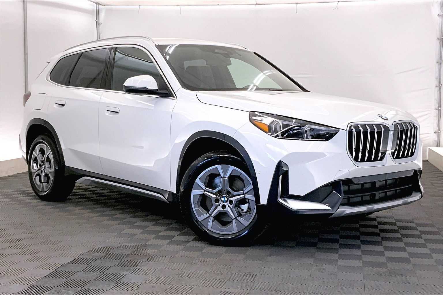 Thumbnail: 2025 BMW X1 - 21