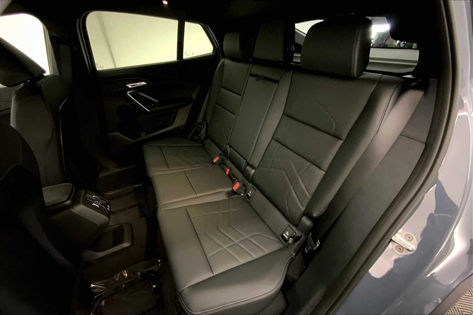 Thumbnail: 2025 BMW X2 - 13