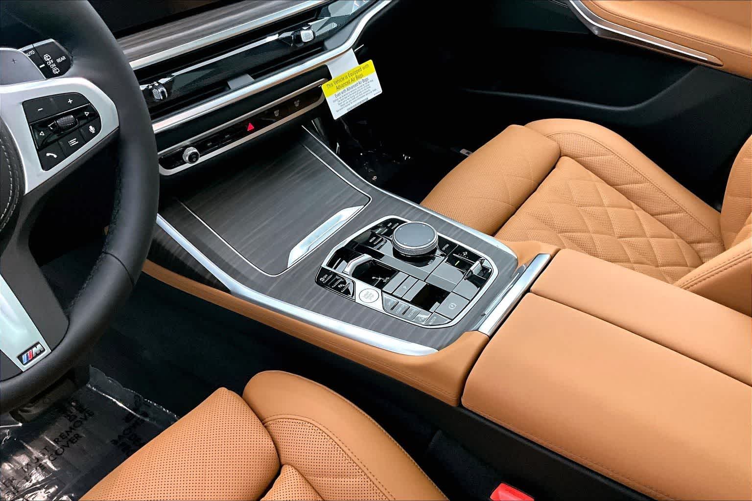 Thumbnail: 2026 BMW X7 - 17