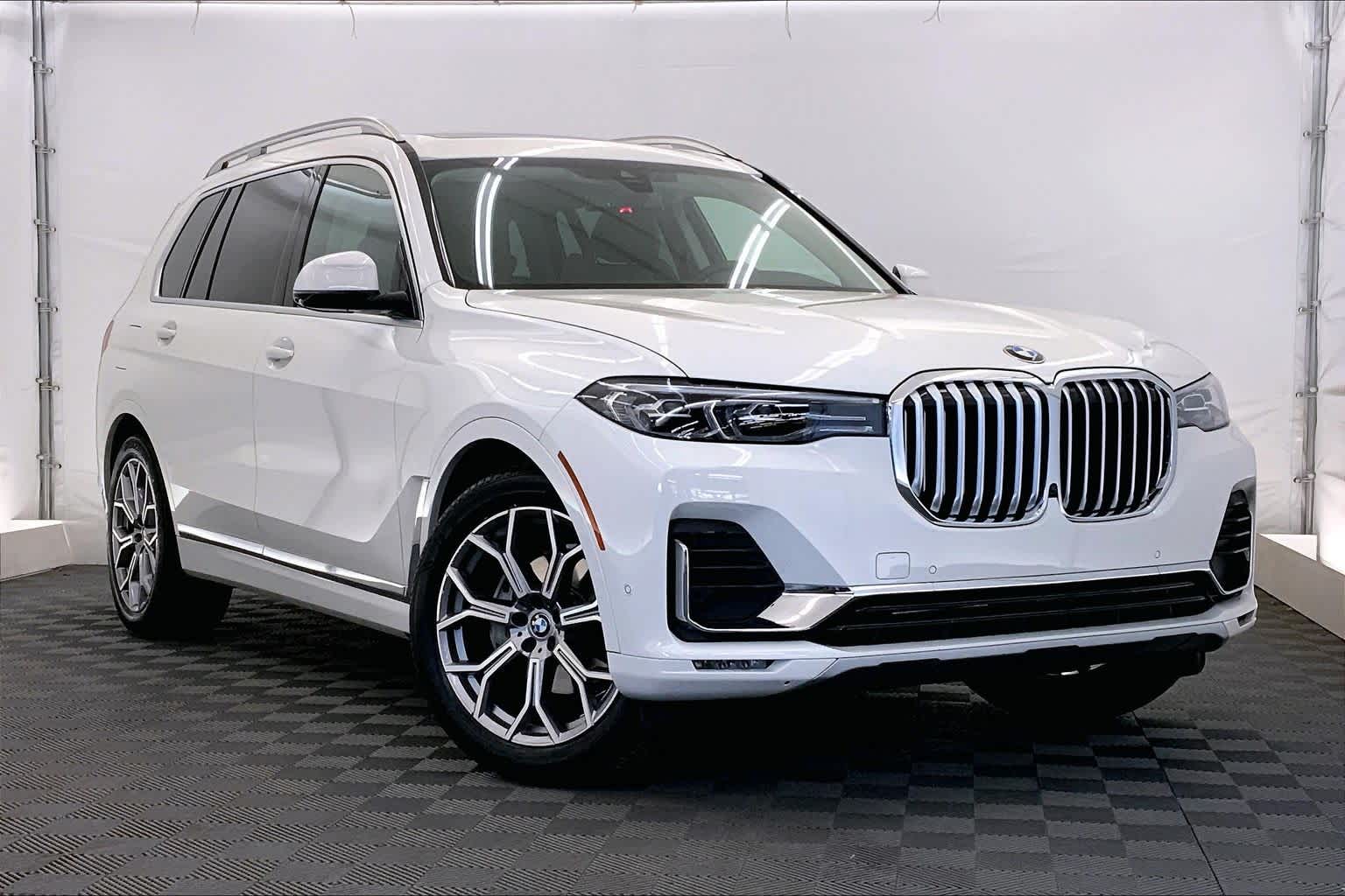 Thumbnail: 2021 BMW X7 - 21