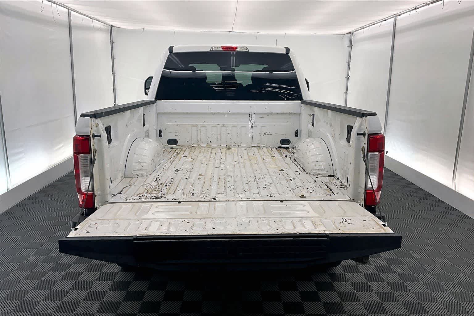 Thumbnail: 2019 Ford F-250 - 18