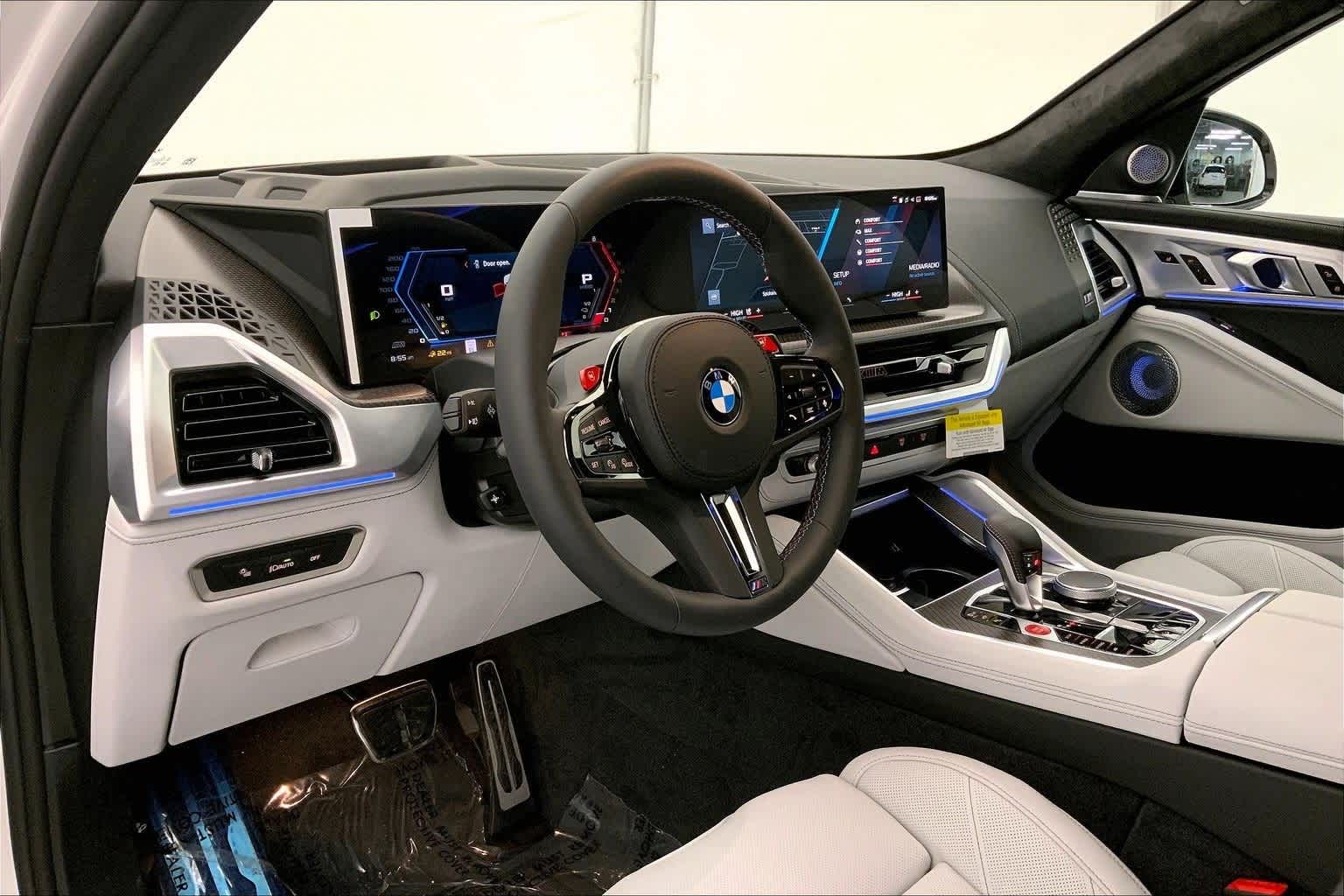 Thumbnail: 2026 BMW XM - 2