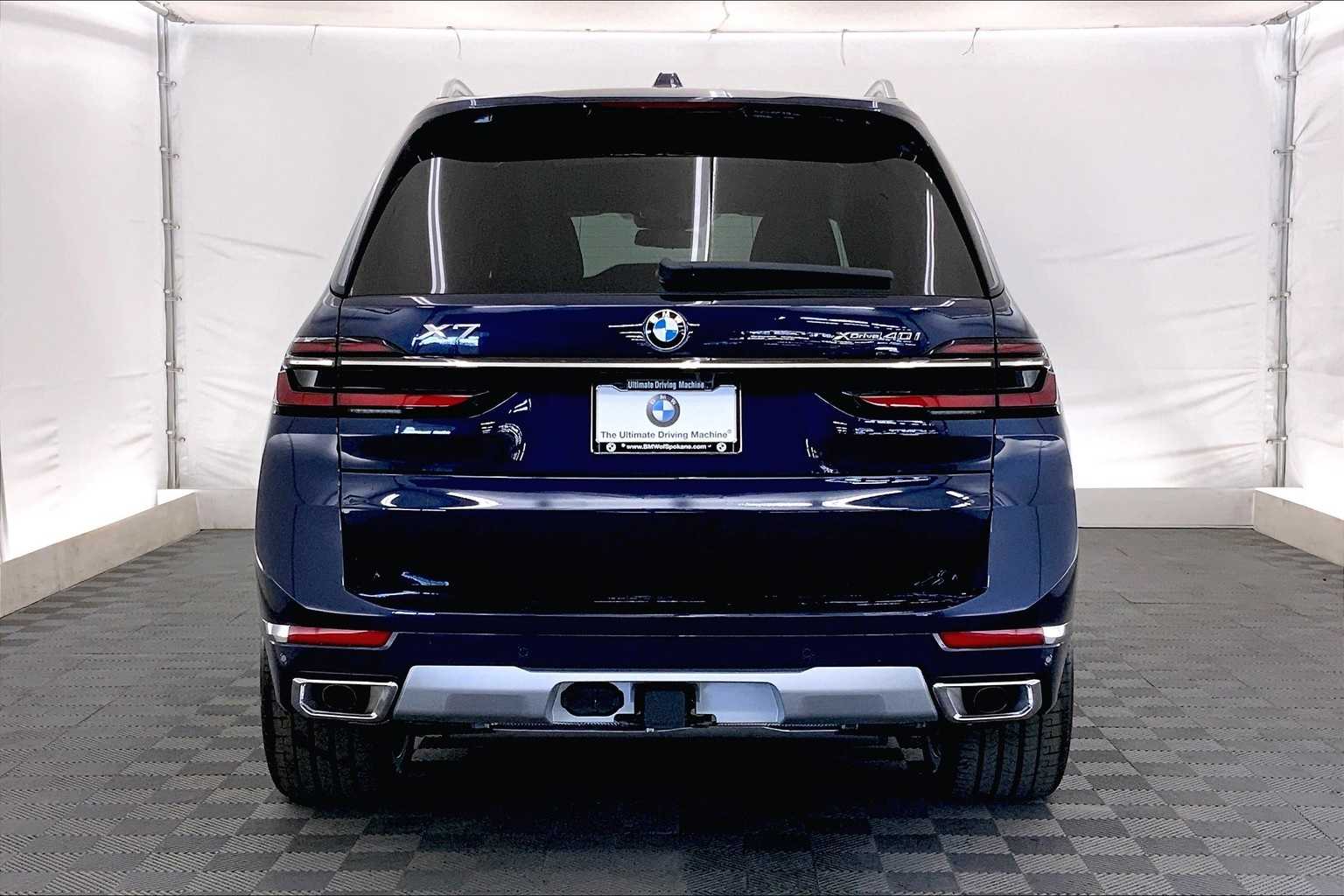 Thumbnail: 2026 BMW X7 - 5