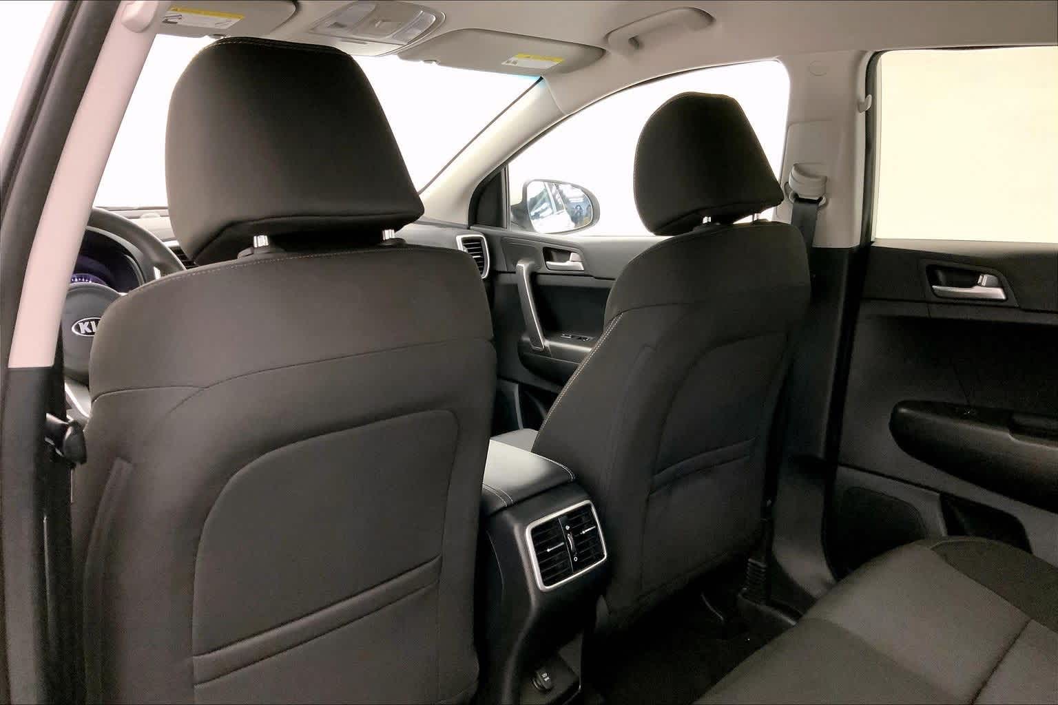 Thumbnail: 2022 Kia Sportage - 12