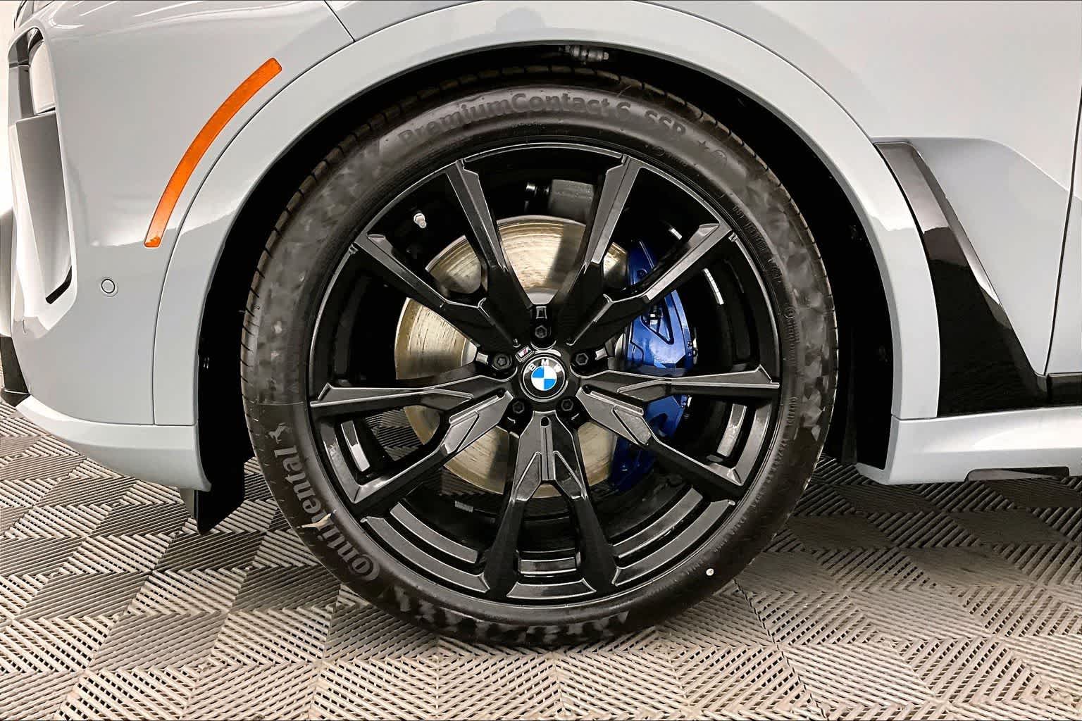 Thumbnail: 2026 BMW X7 - 8