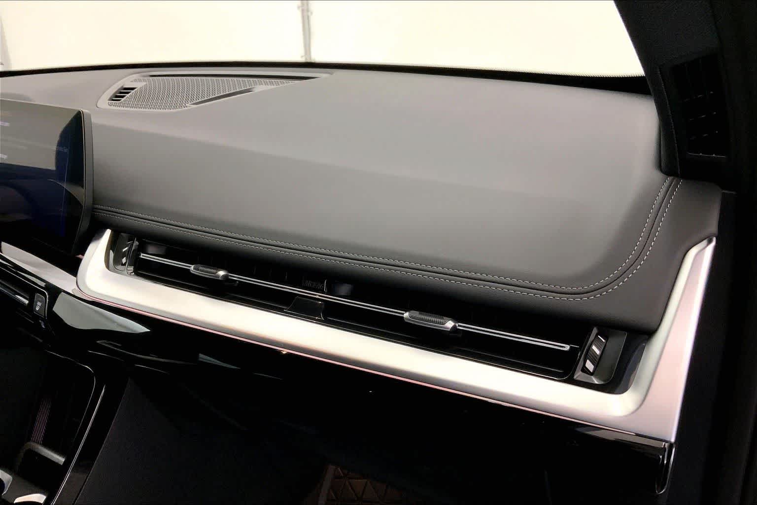 Thumbnail: 2025 BMW X1 - 23