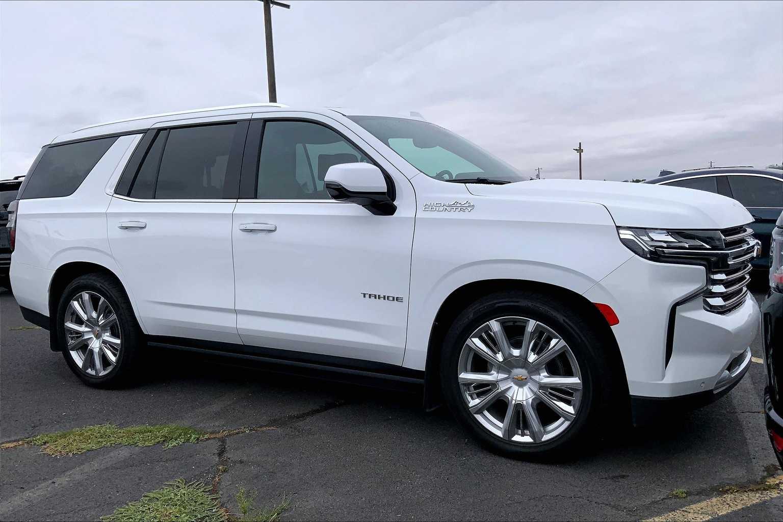 Thumbnail: 2022 Chevrolet Tahoe - 11