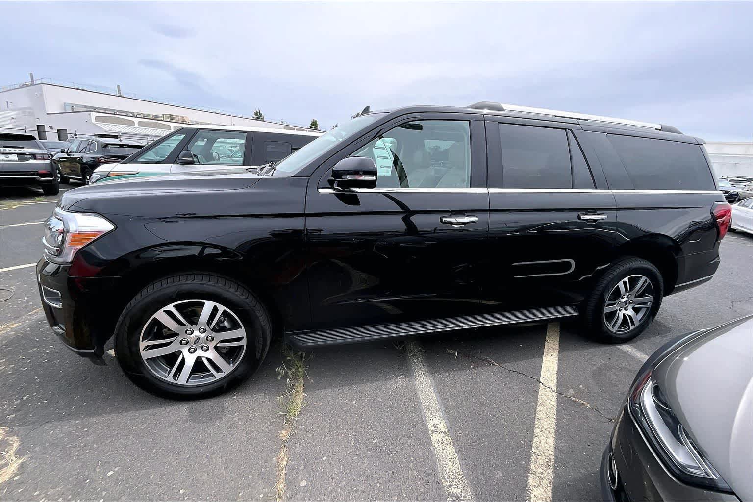 Thumbnail: 2024 Ford Expedition MAX - 3
