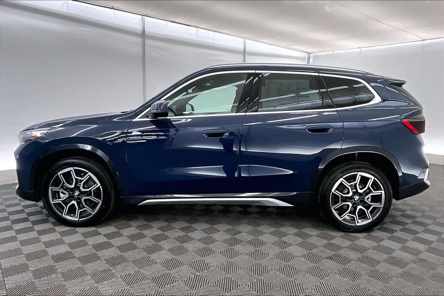 Thumbnail: 2026 BMW X1 - 3