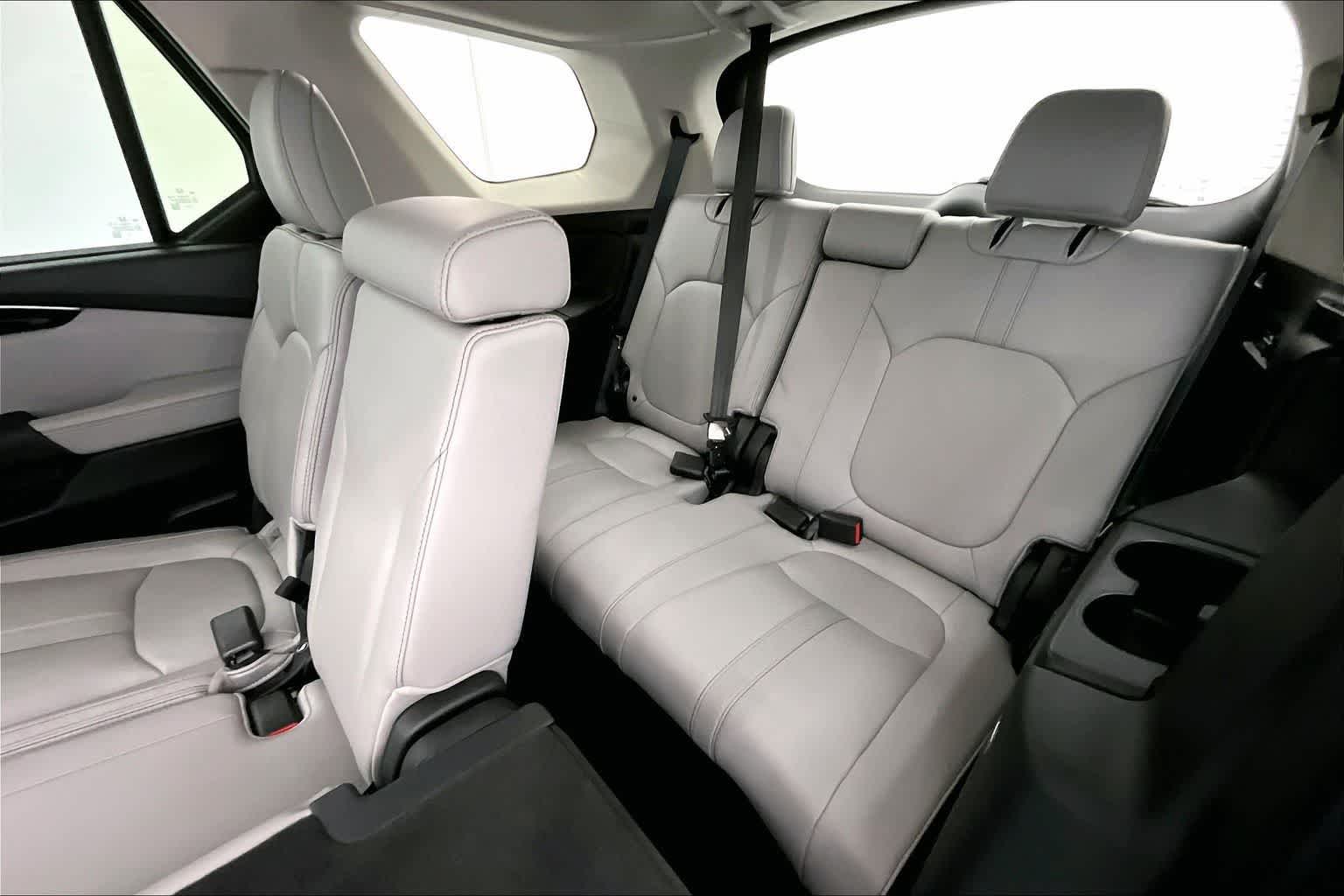 Thumbnail: 2023 Honda Pilot - 29