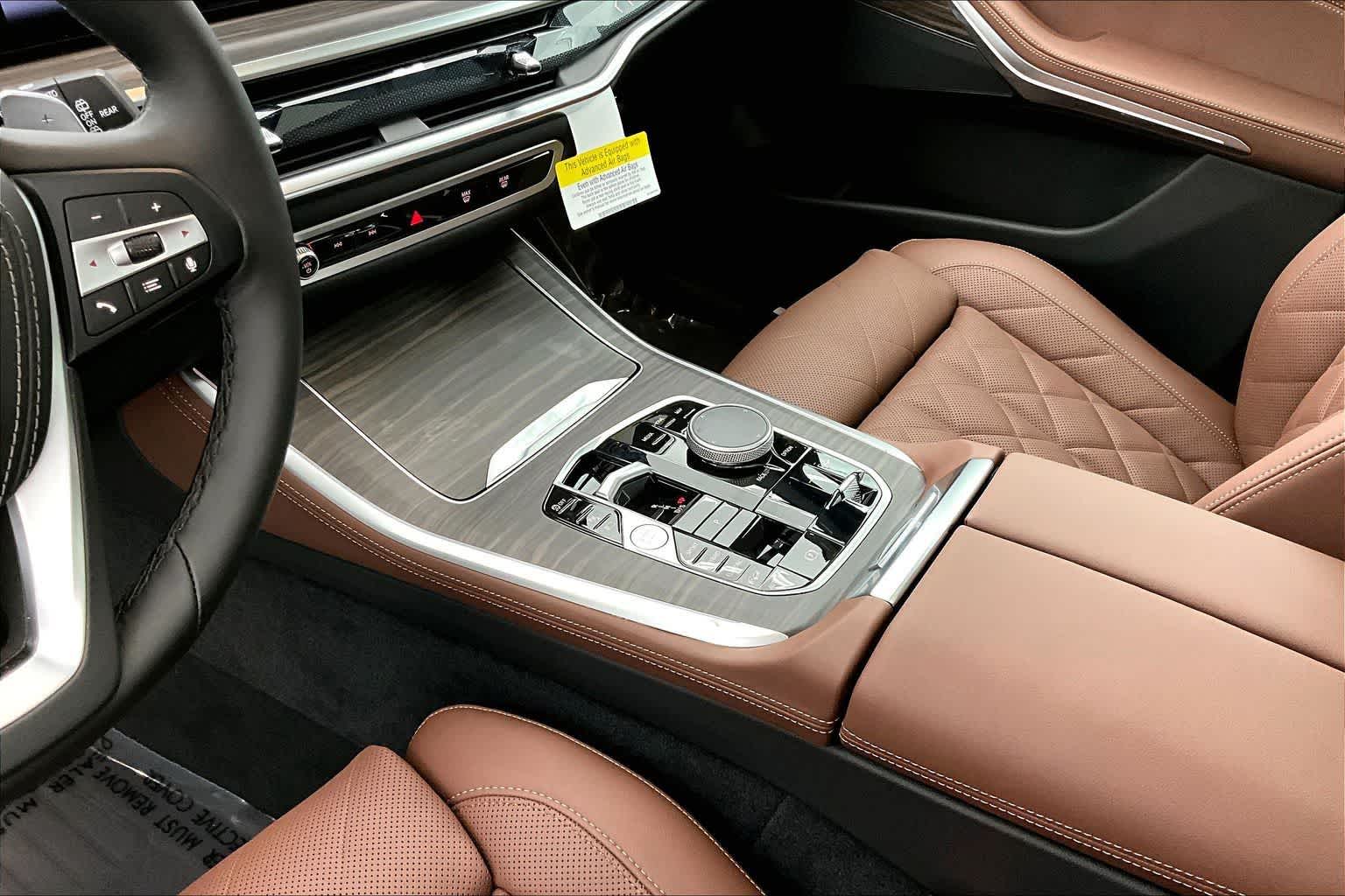 Thumbnail: 2026 BMW X5 - 17