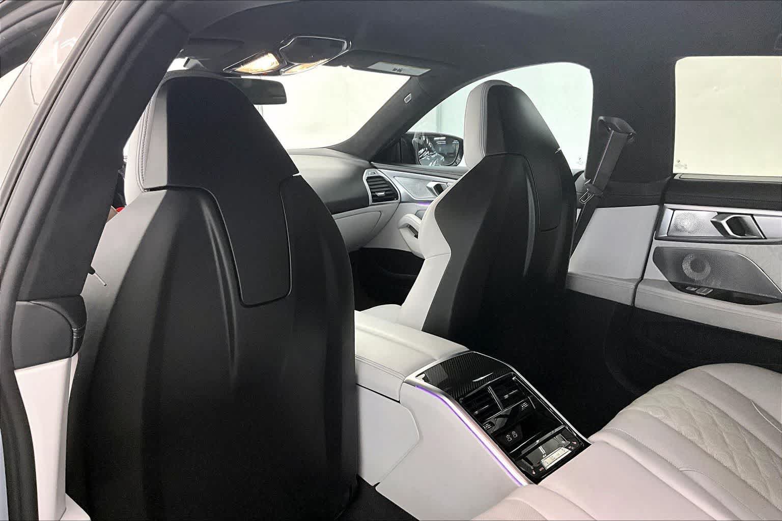 Thumbnail: 2023 BMW M8 - 12