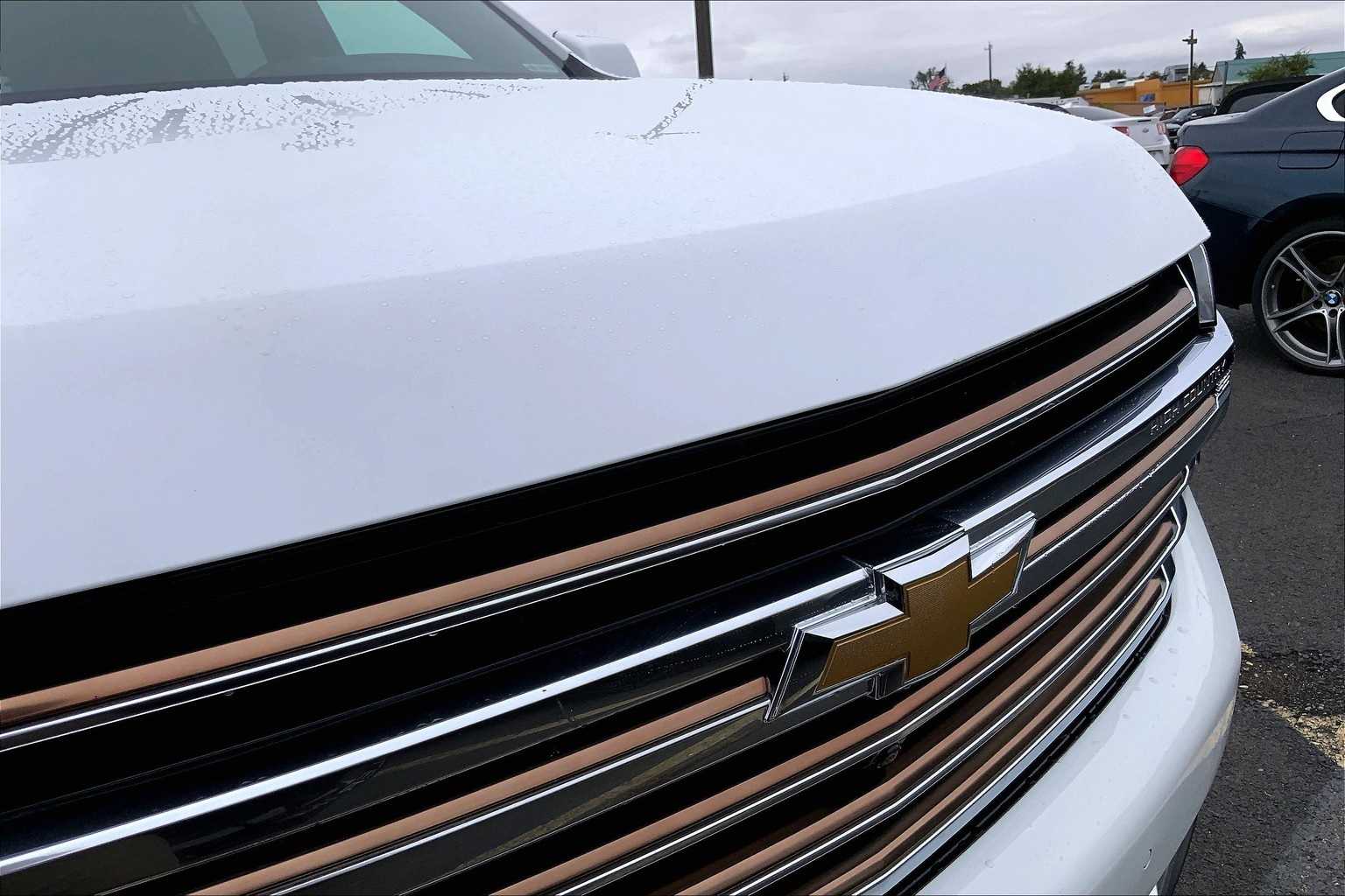Thumbnail: 2022 Chevrolet Tahoe - 17