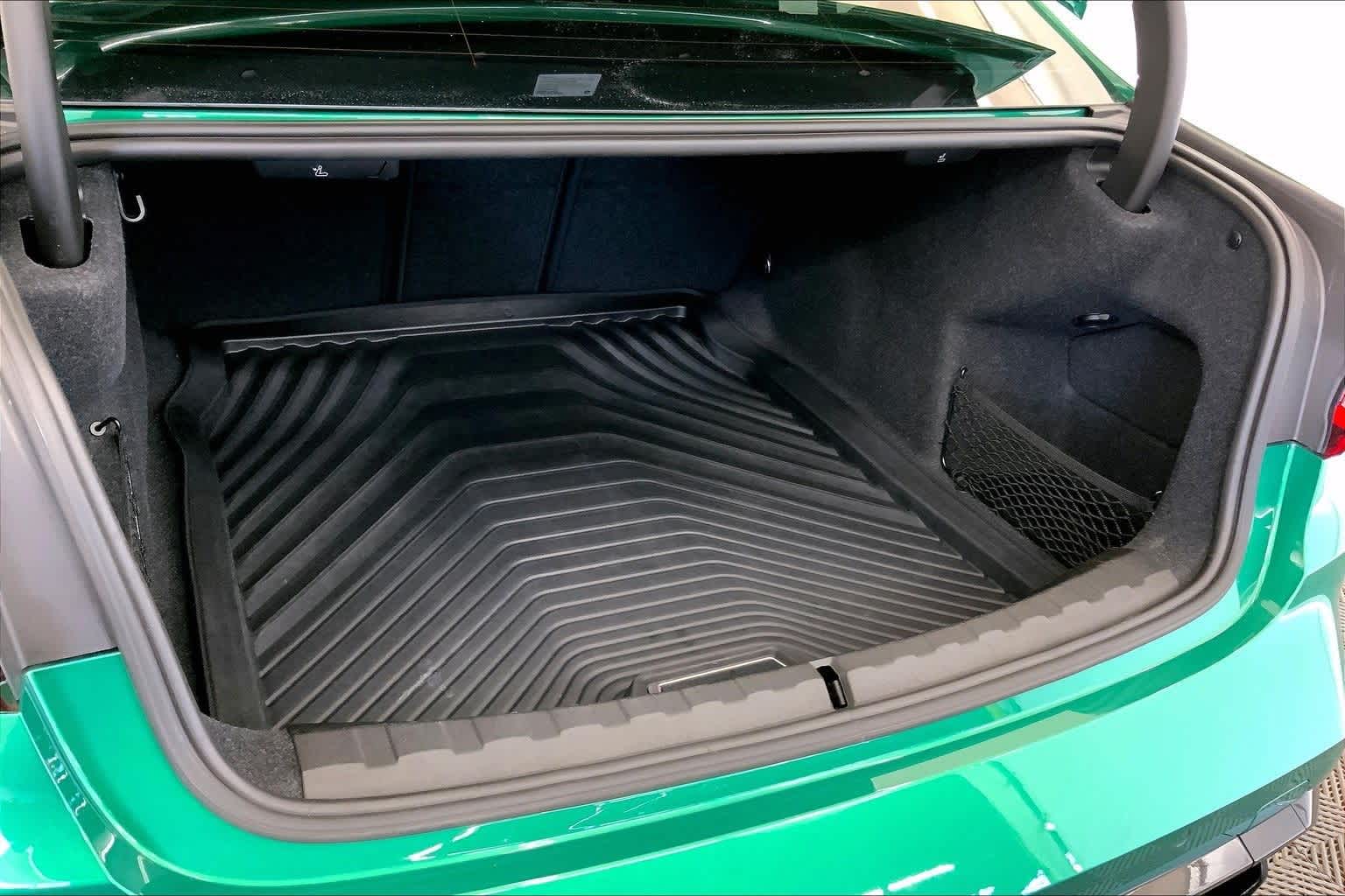 Thumbnail: 2022 BMW M3 - 18