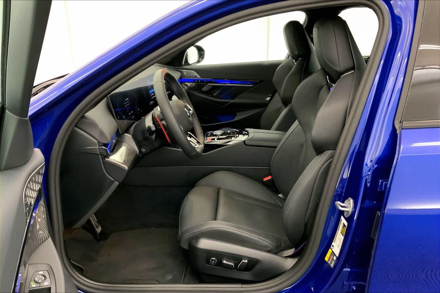 Thumbnail: 2025 BMW M5 - 11