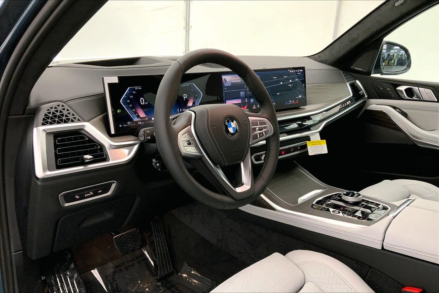 Thumbnail: 2026 BMW X7 - 2
