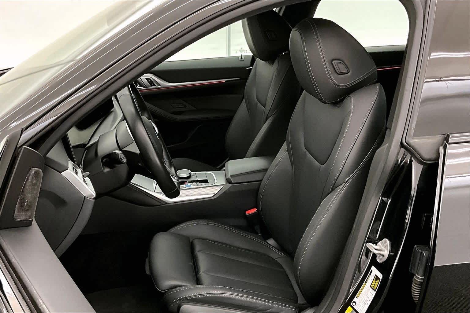 Thumbnail: 2025 BMW i4 - 11