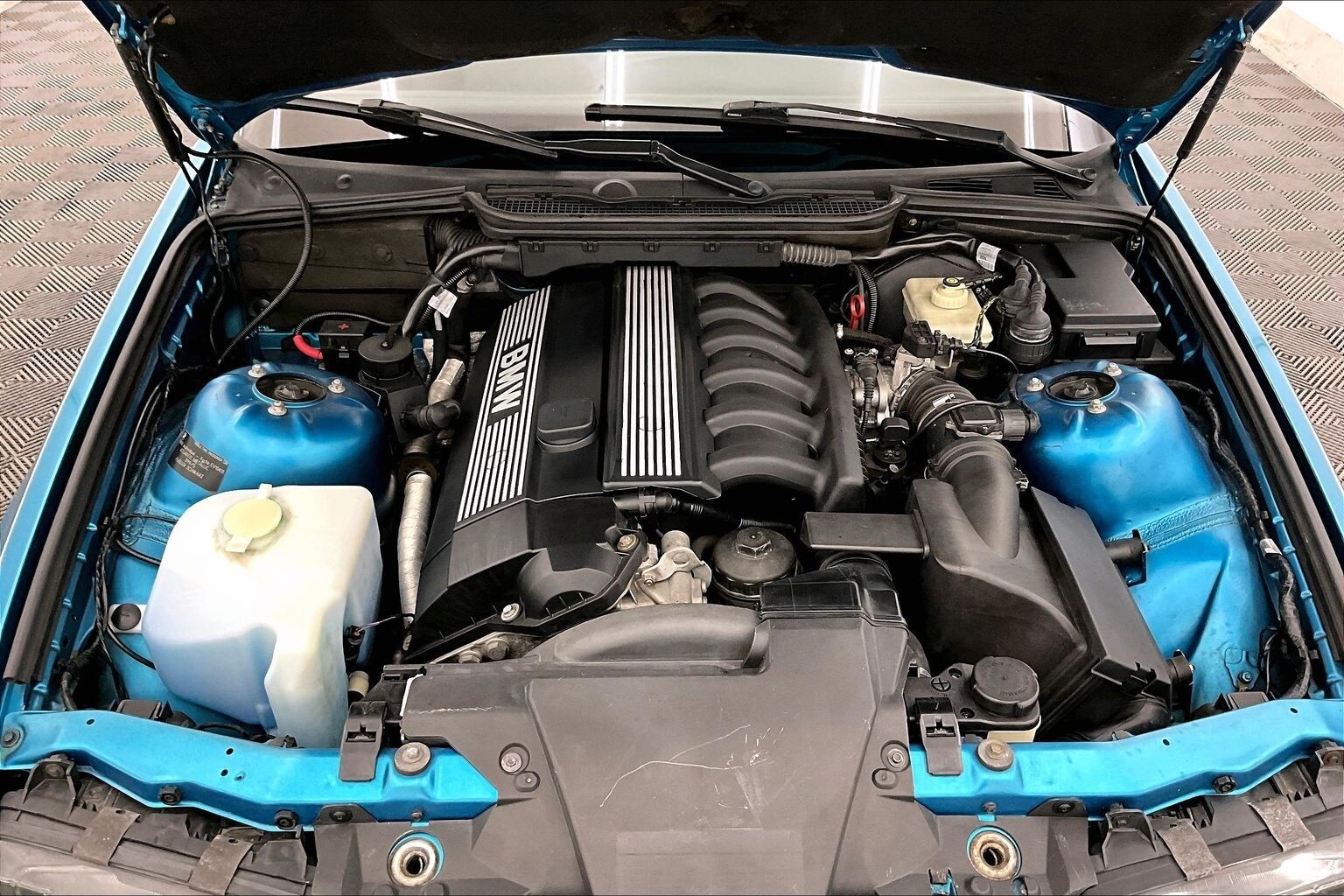 Thumbnail: 1998 BMW 3 Series - 9