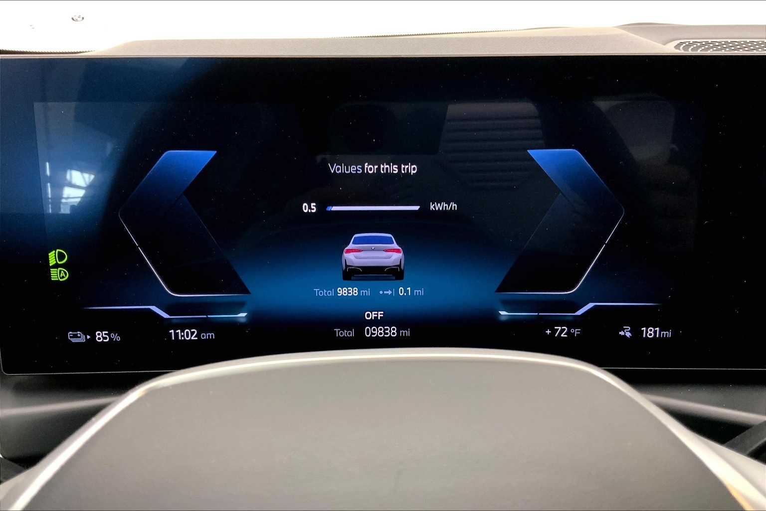 Thumbnail: 2025 BMW i4 - 17