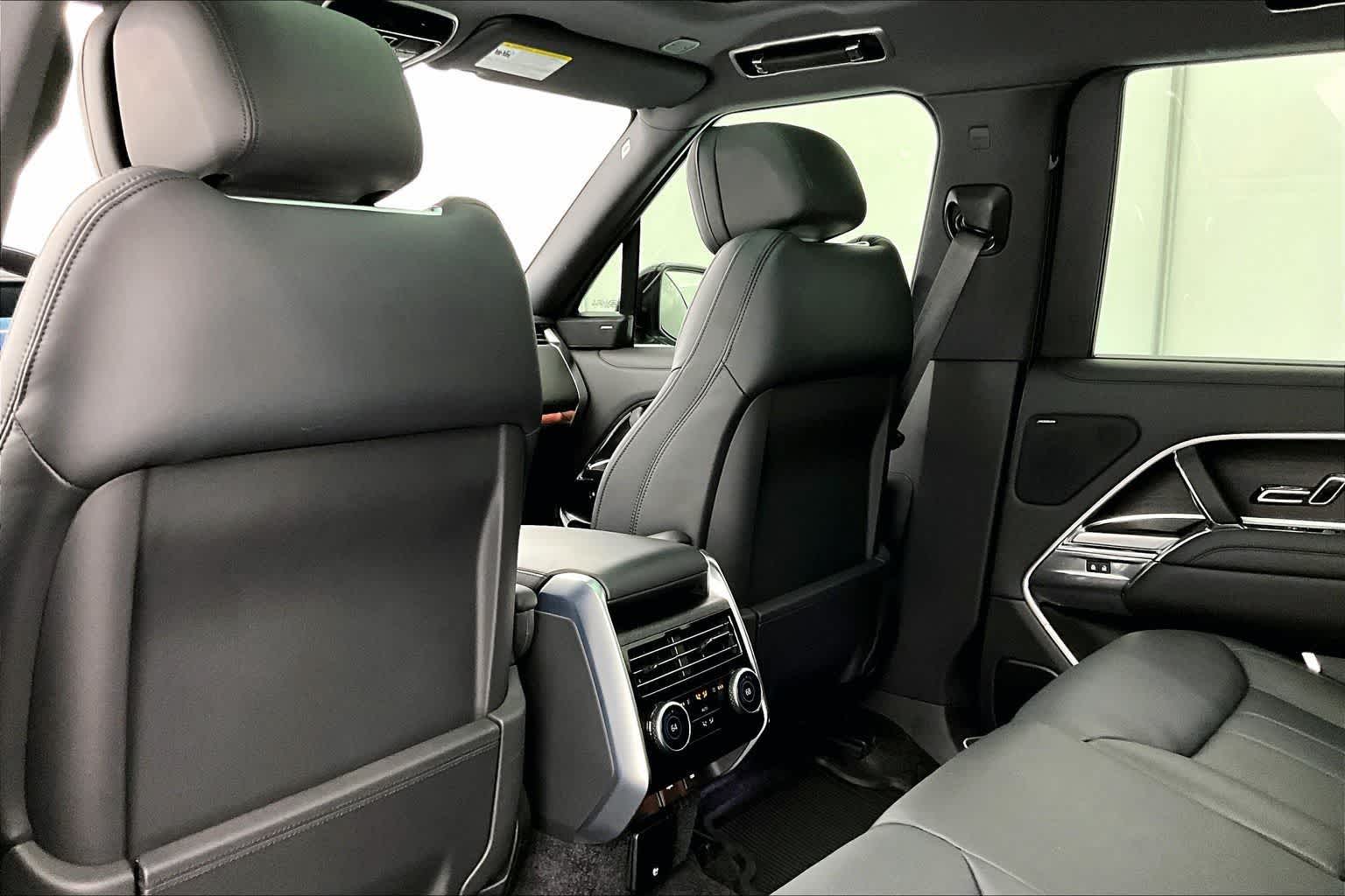Thumbnail: 2023 Land Rover Range Rover - 12