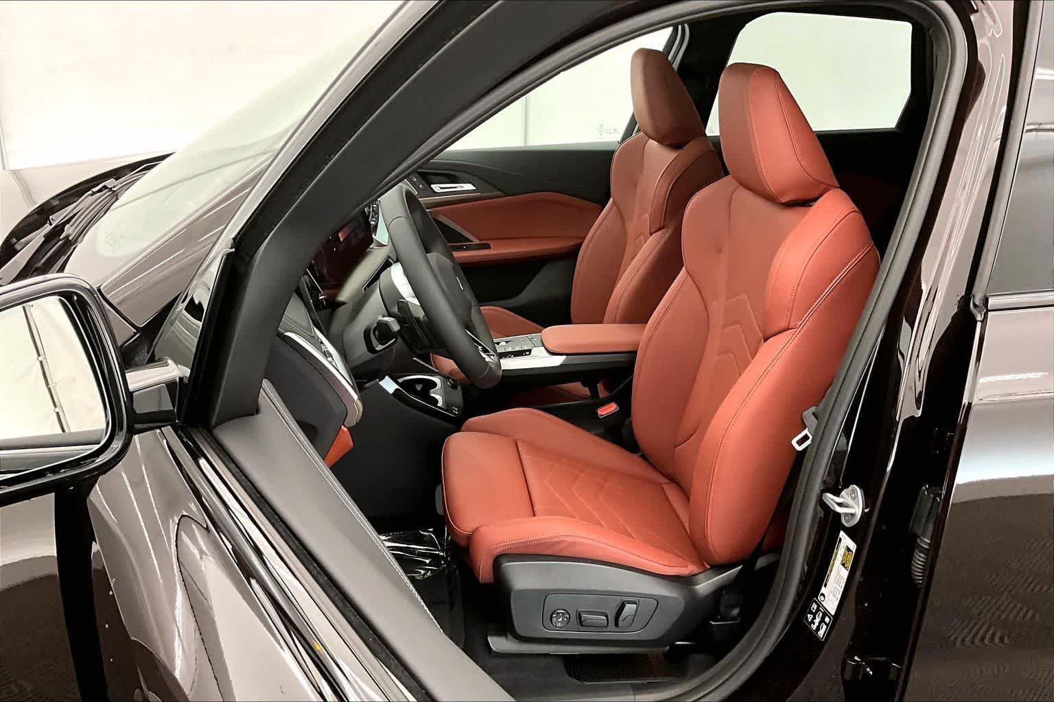 Thumbnail: 2026 BMW X1 - 11