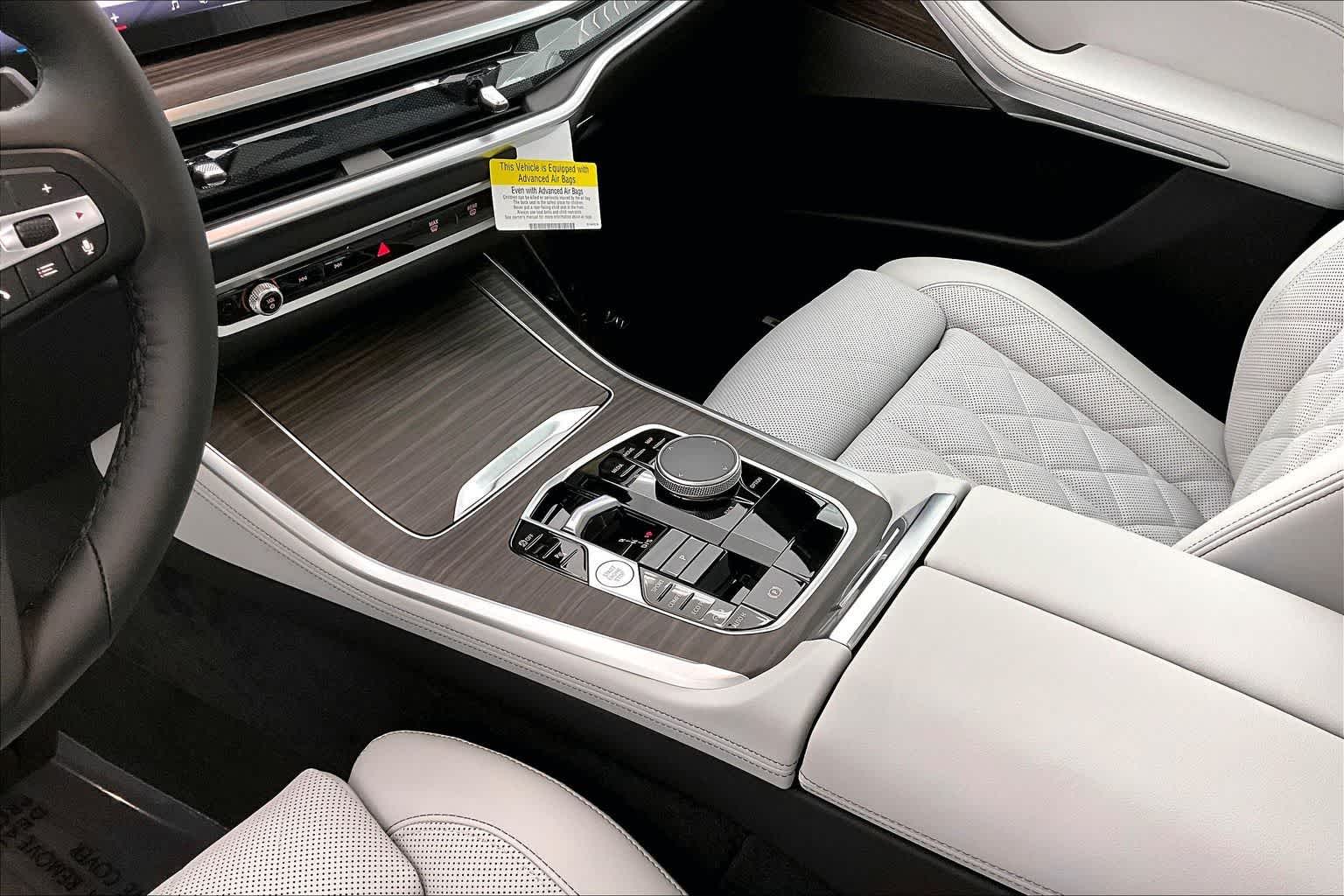 Thumbnail: 2026 BMW X5 - 17