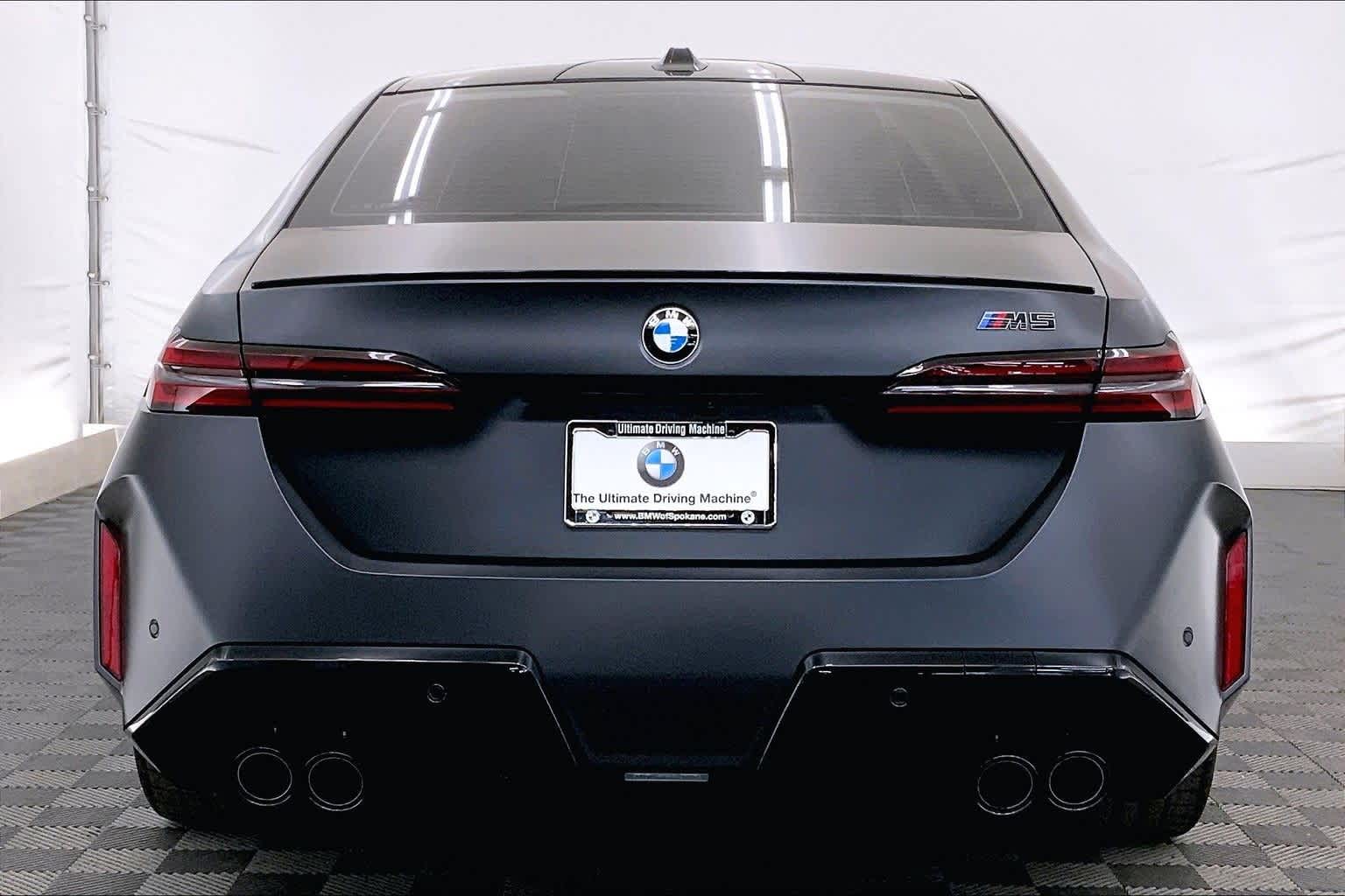 Thumbnail: 2026 BMW M5 - 5