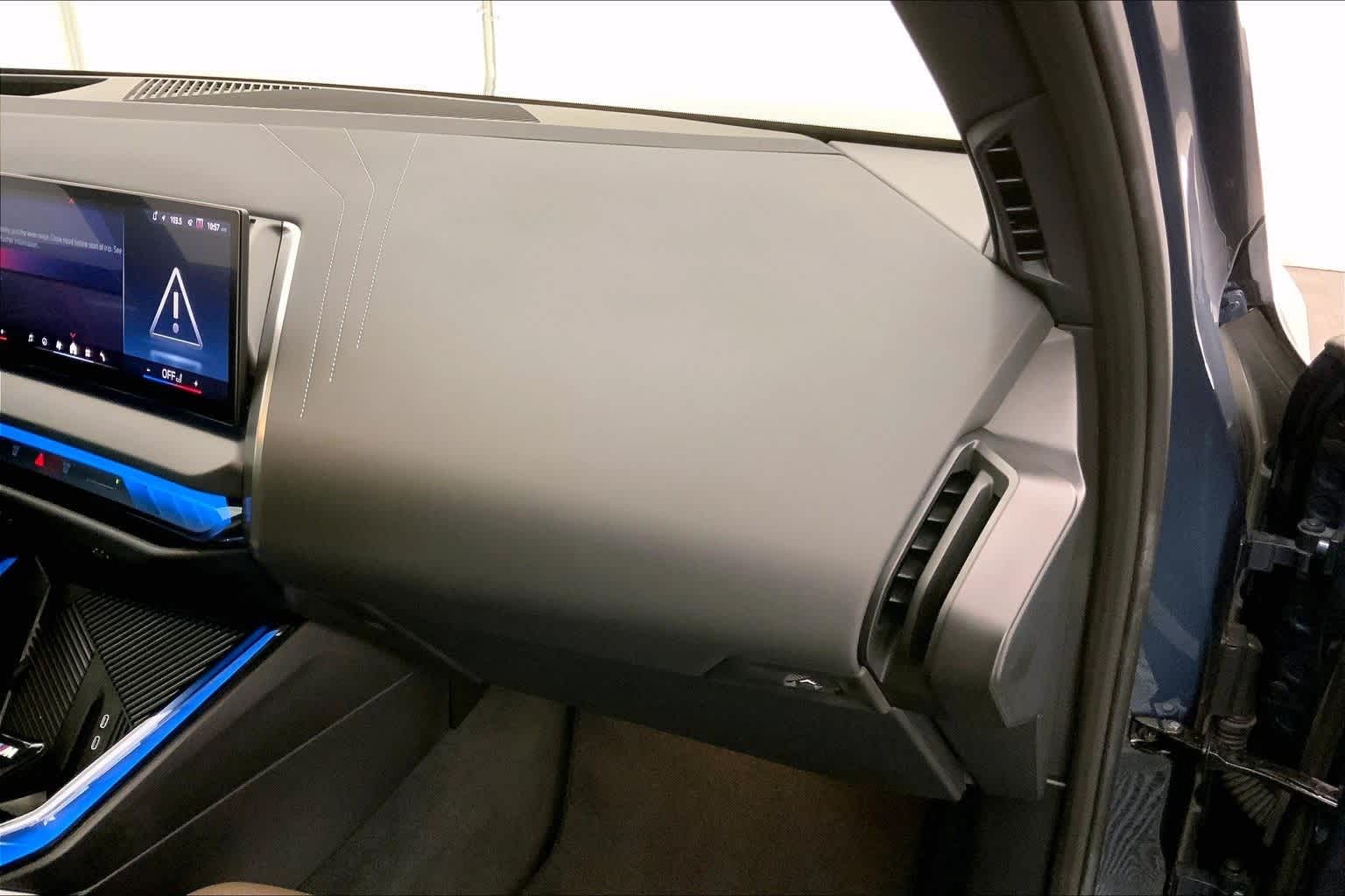 Thumbnail: 2025 BMW X3 - 23