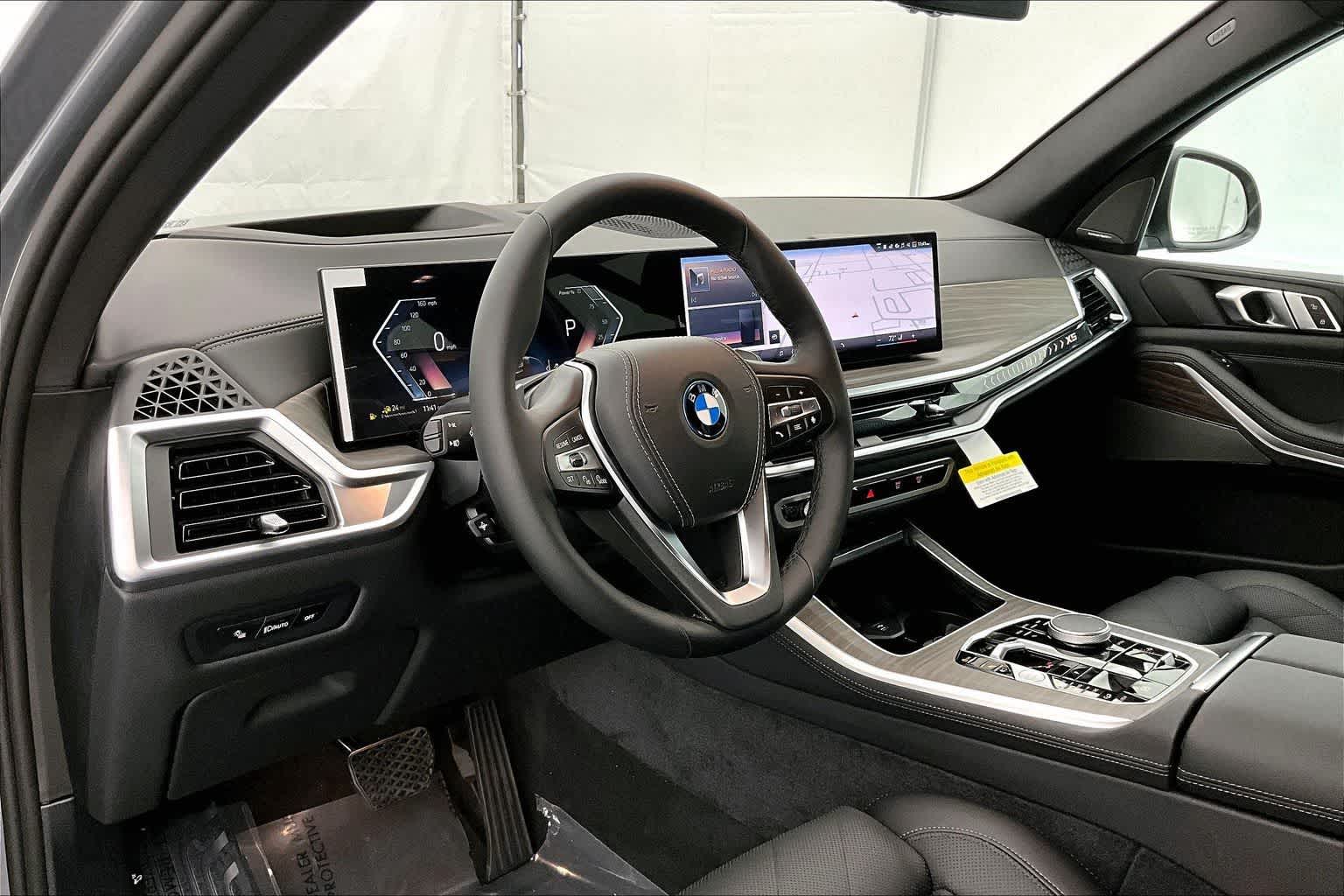 Thumbnail: 2026 BMW X5 - 2