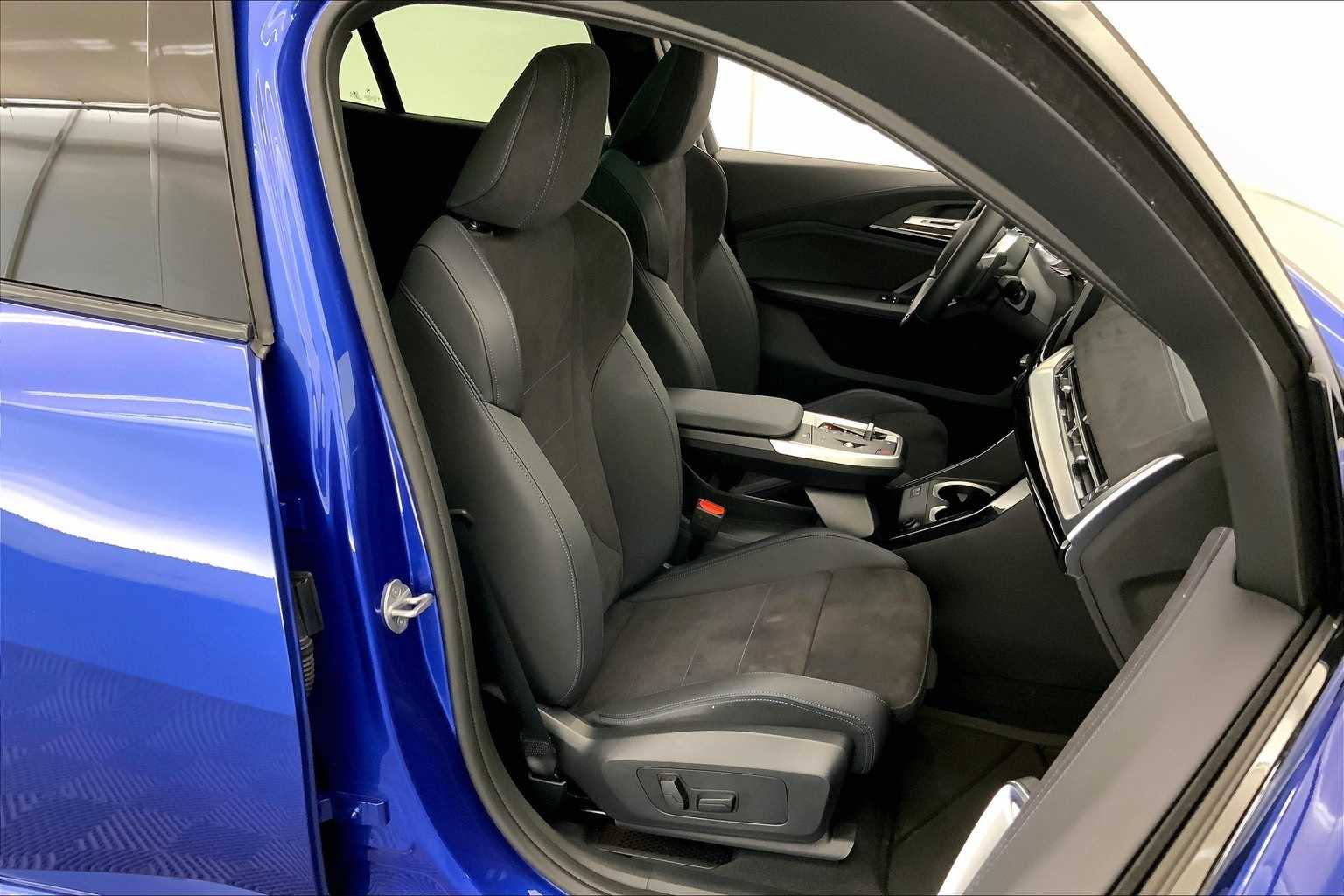 Thumbnail: 2025 BMW X2 - 13