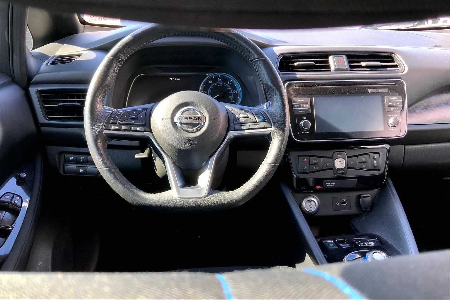 Thumbnail: 2019 Nissan Leaf - 15