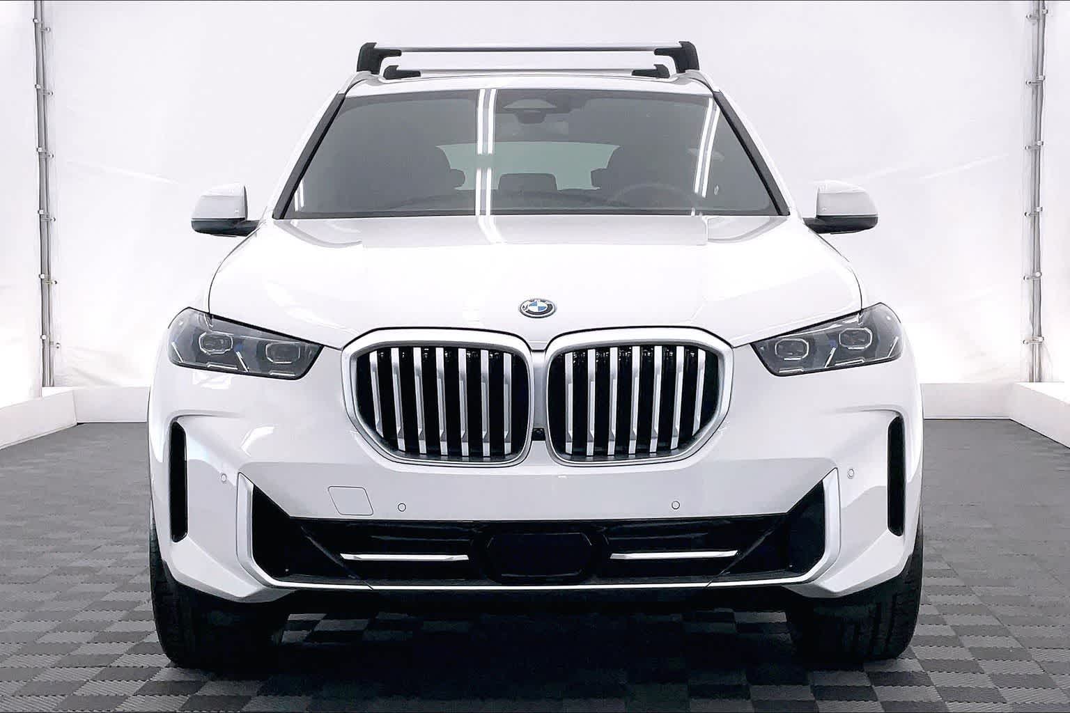 Thumbnail: 2026 BMW X5 - 6