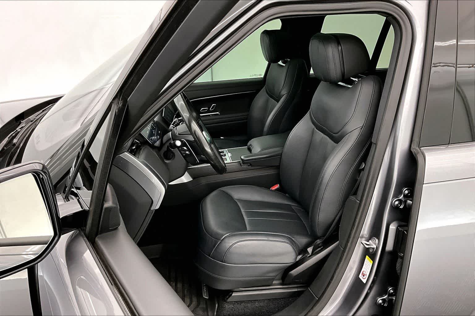 Thumbnail: 2023 Land Rover Range Rover - 11