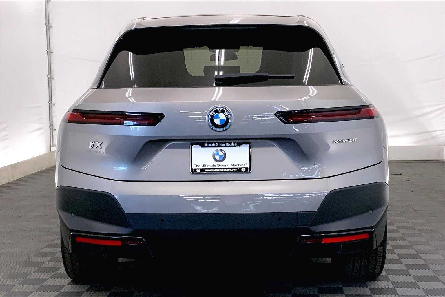 Thumbnail: 2023 BMW iX - 5