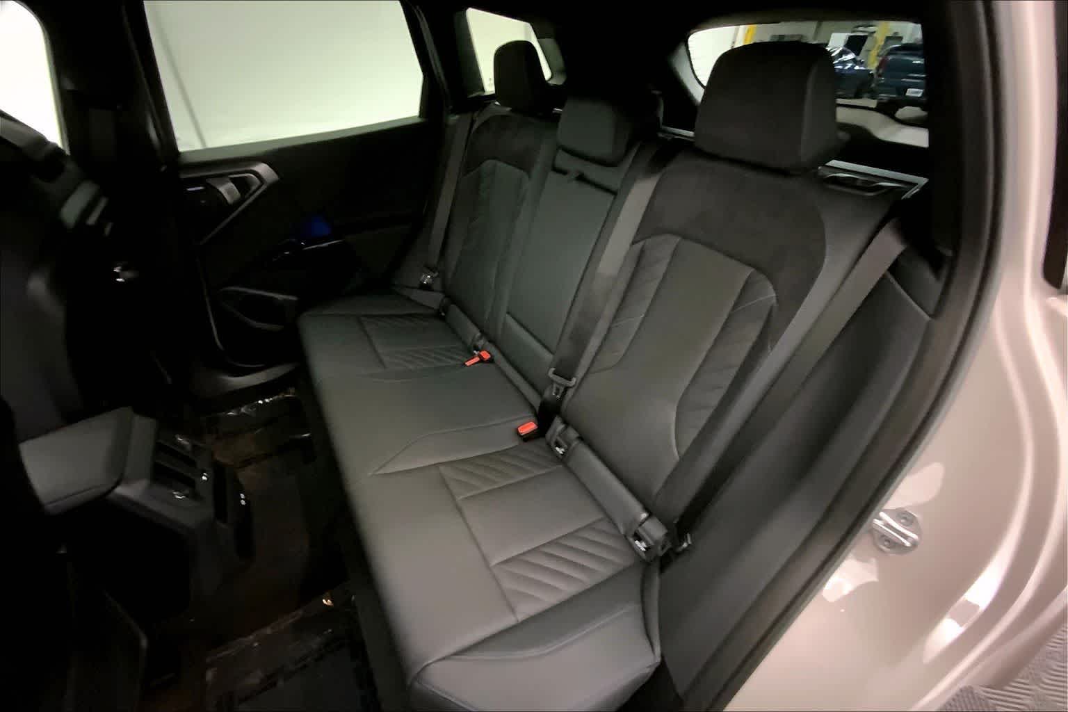 Thumbnail: 2026 BMW X3 - 13