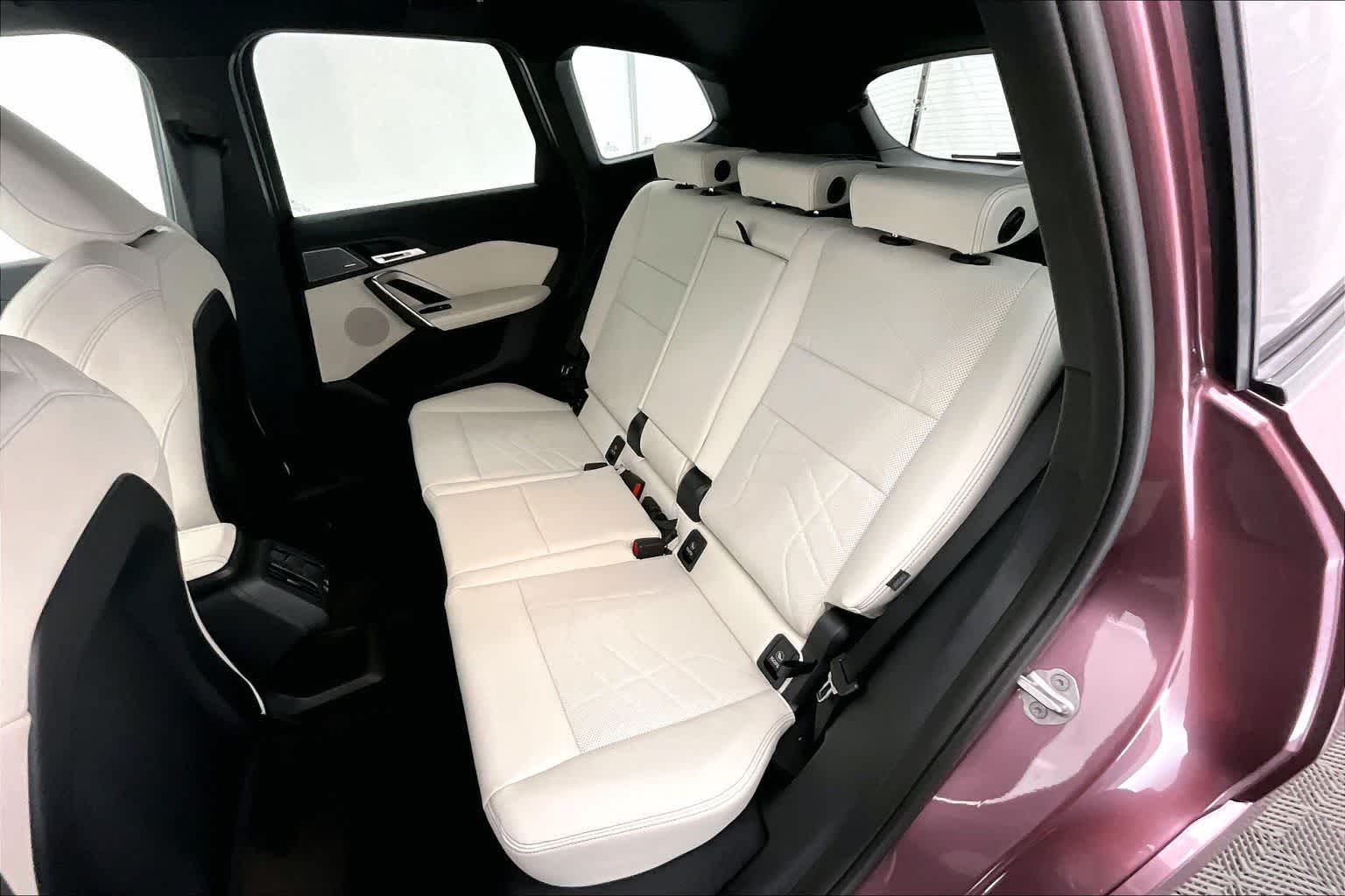 Thumbnail: 2026 BMW X1 - 13