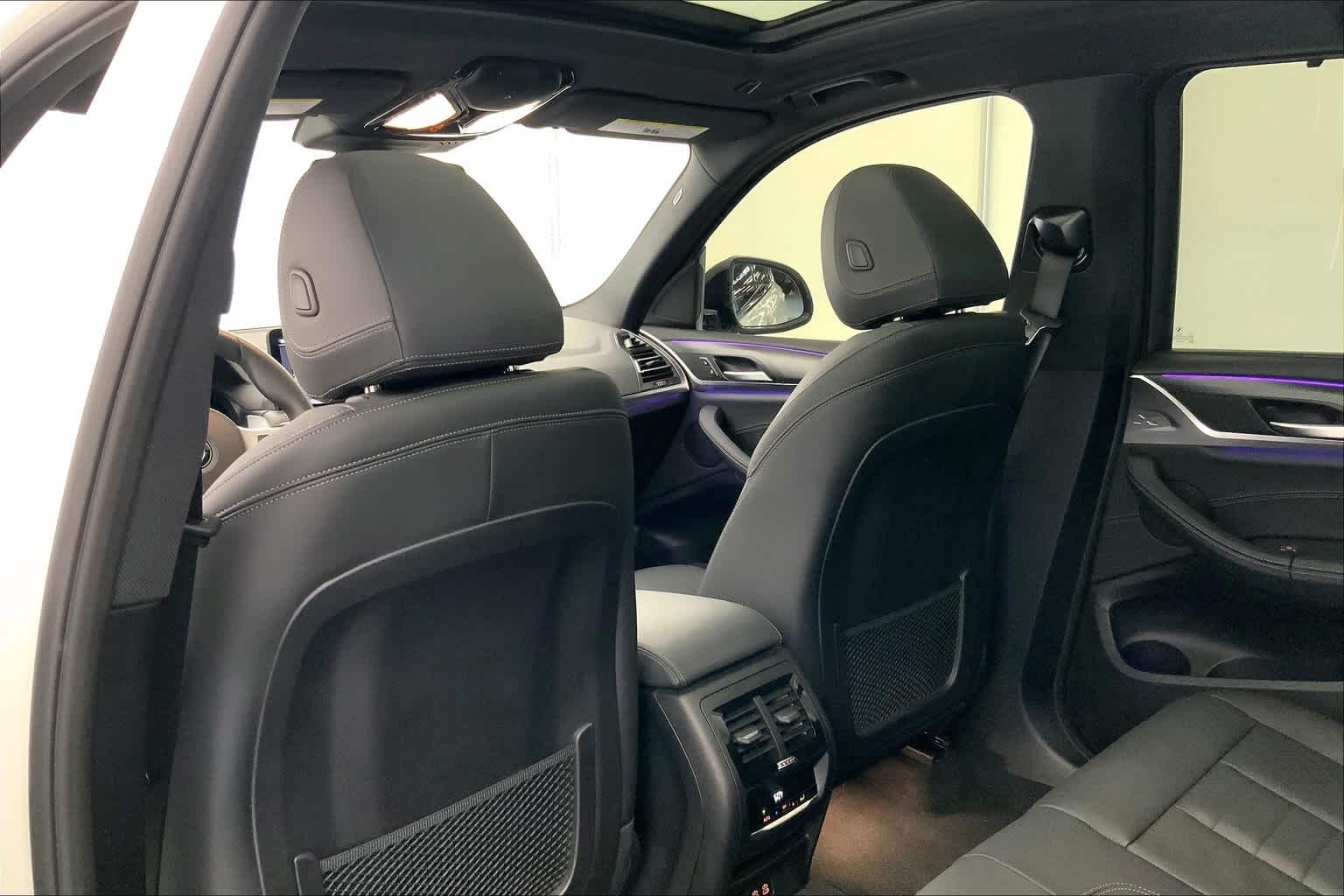 Thumbnail: 2022 BMW X3 - 12