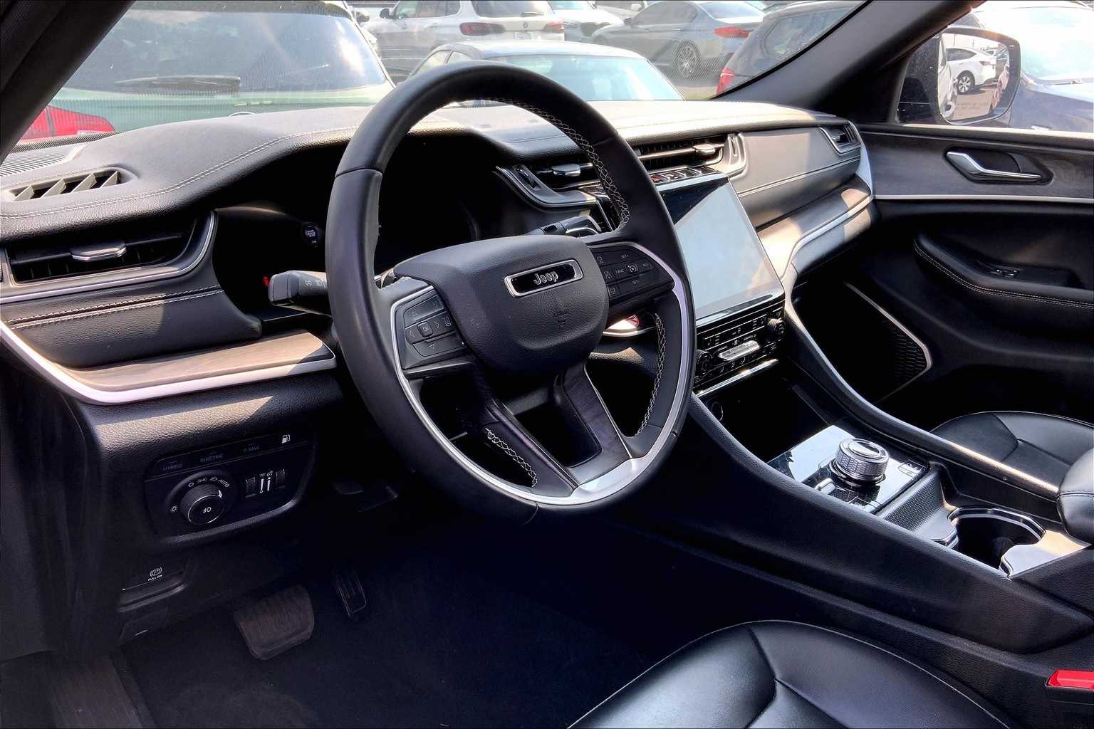 Thumbnail: 2024 Jeep Grand Cherokee - 2